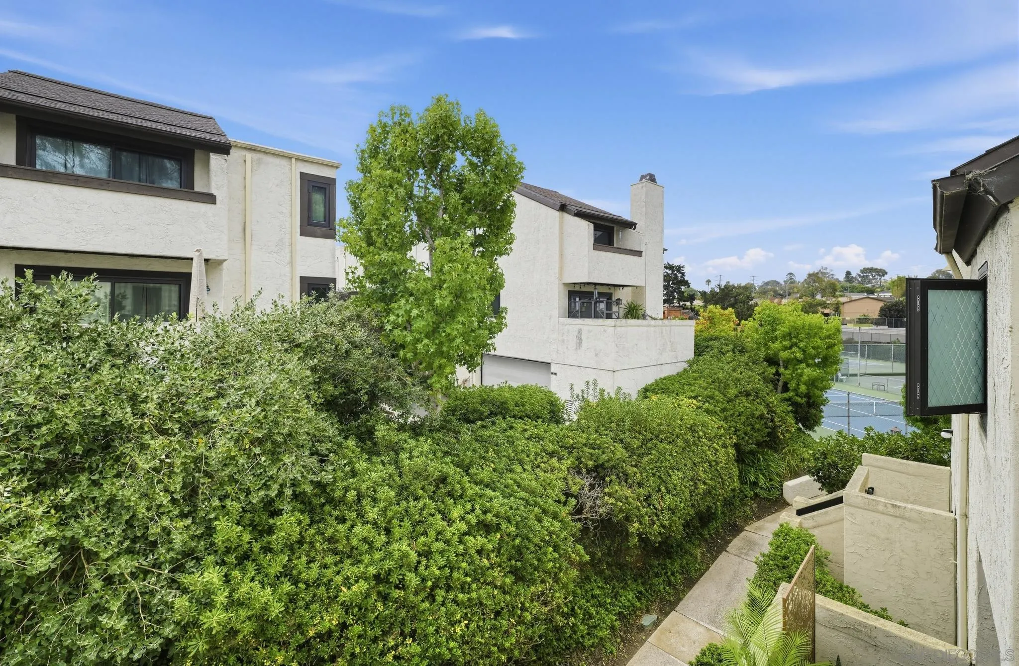 https://cdn.realtyfeed.com/cdn/127/260022612/3e637f01079ebc89743749716c31a04e.webp