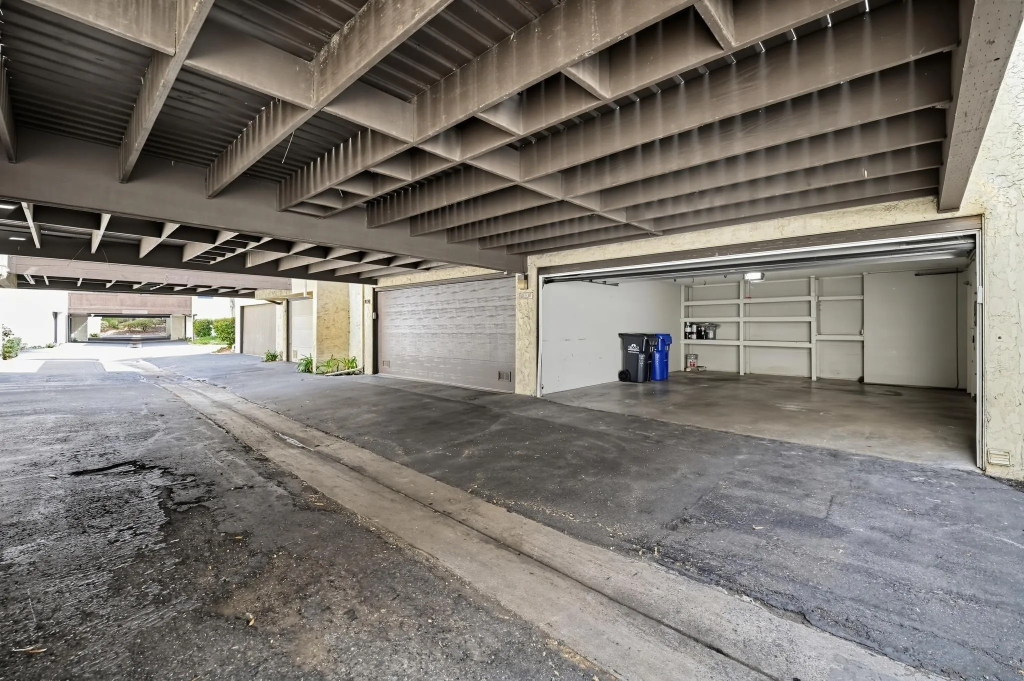 https://cdn.realtyfeed.com/cdn/127/260022612/484300d365e6fd38f42fa013068c487c.webp