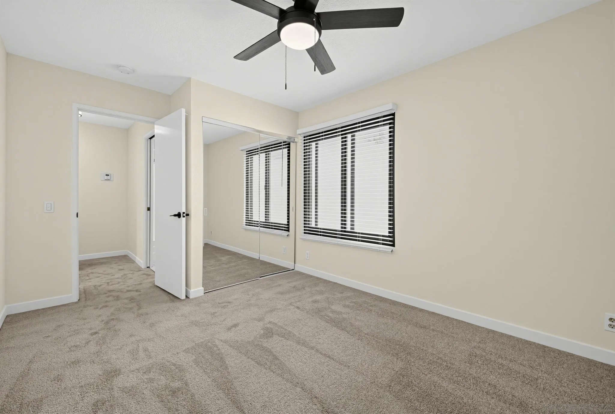 https://cdn.realtyfeed.com/cdn/127/260022612/4de10f17ee70c6cfe4d599b072ba633e.webp