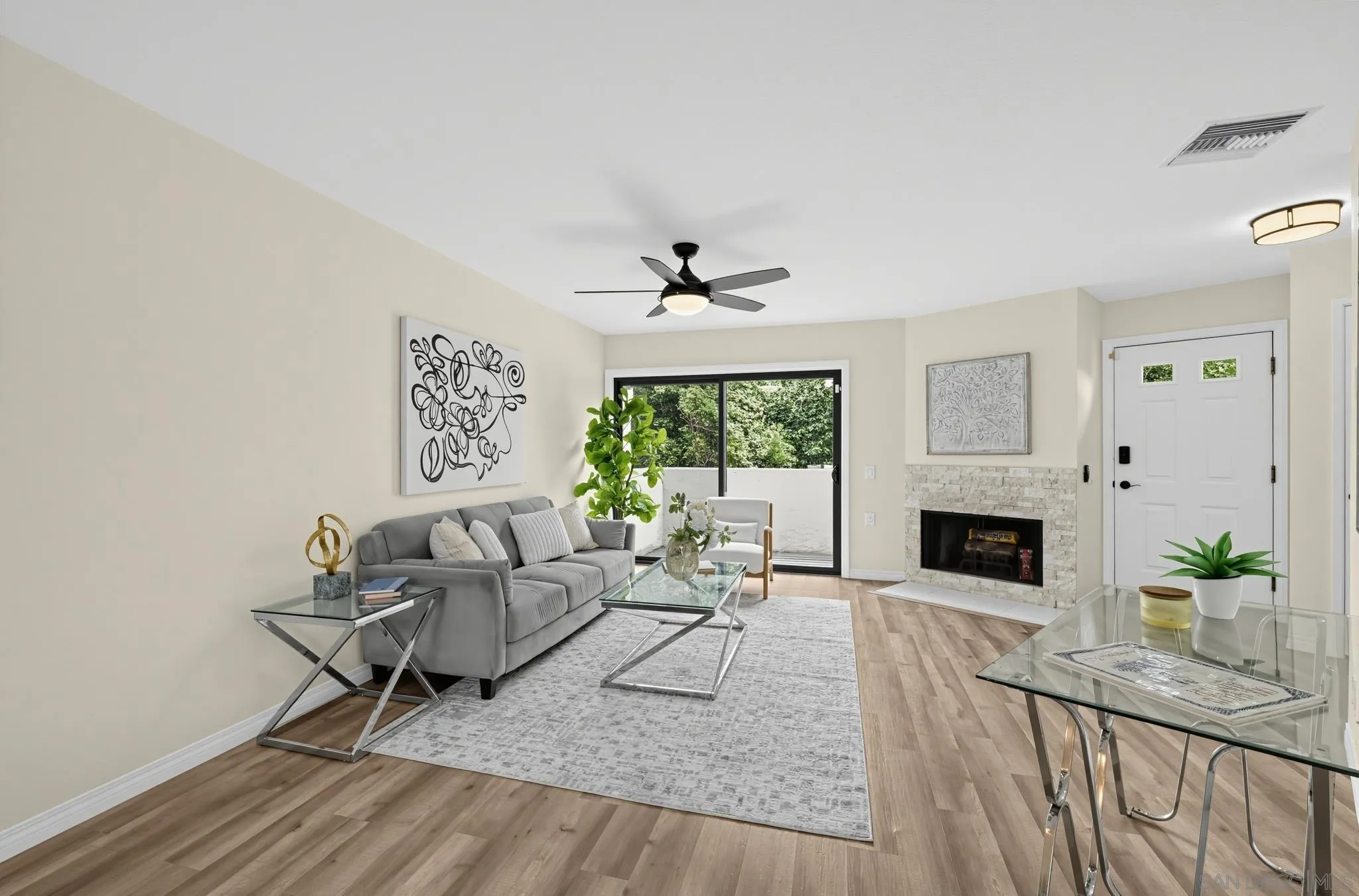https://cdn.realtyfeed.com/cdn/127/260022612/783ee89f833719f90ca279f3cff13041.webp