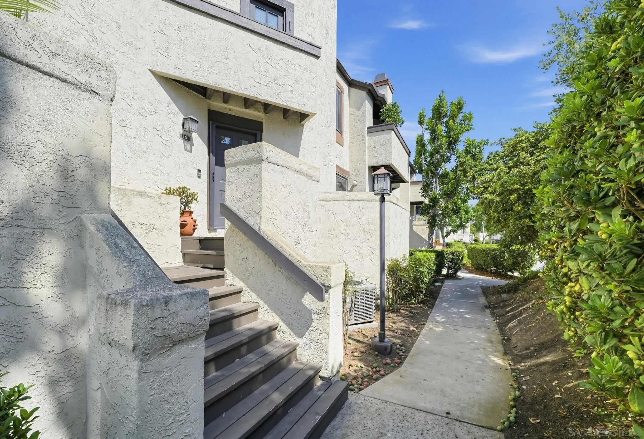 https://cdn.realtyfeed.com/cdn/127/260022612/a7efbdfab5d6becf1ddd4ab6105d034c.webp