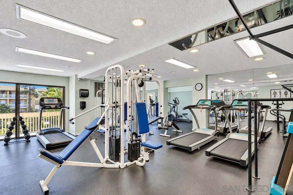 https://cdn.realtyfeed.com/cdn/127/260022613/78423033a6e74be737eec2b4a9d3c2ff.webp
