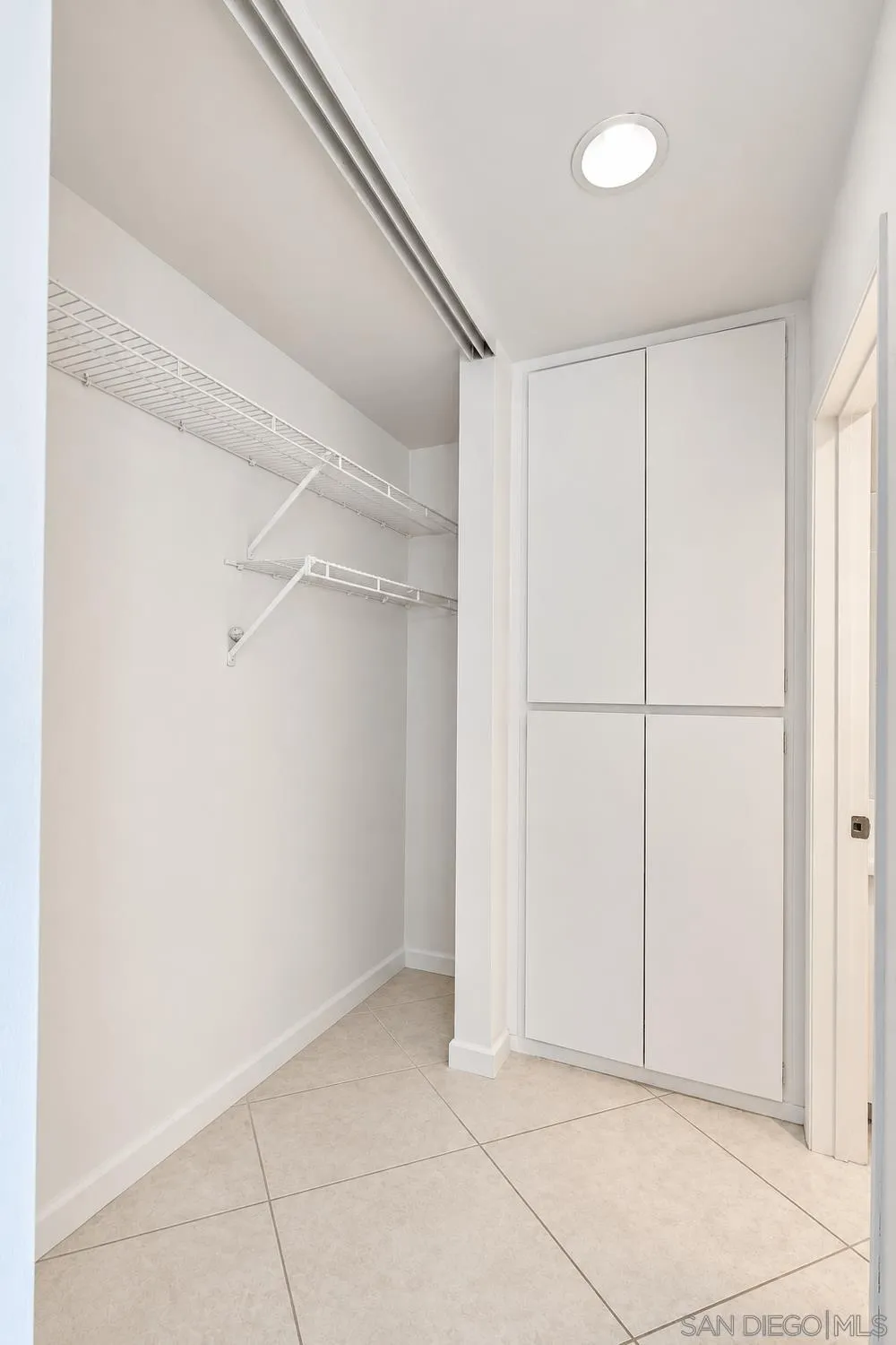 https://cdn.realtyfeed.com/cdn/127/260022613/b6c6c53e0b6686e651de97b0662c9887.webp