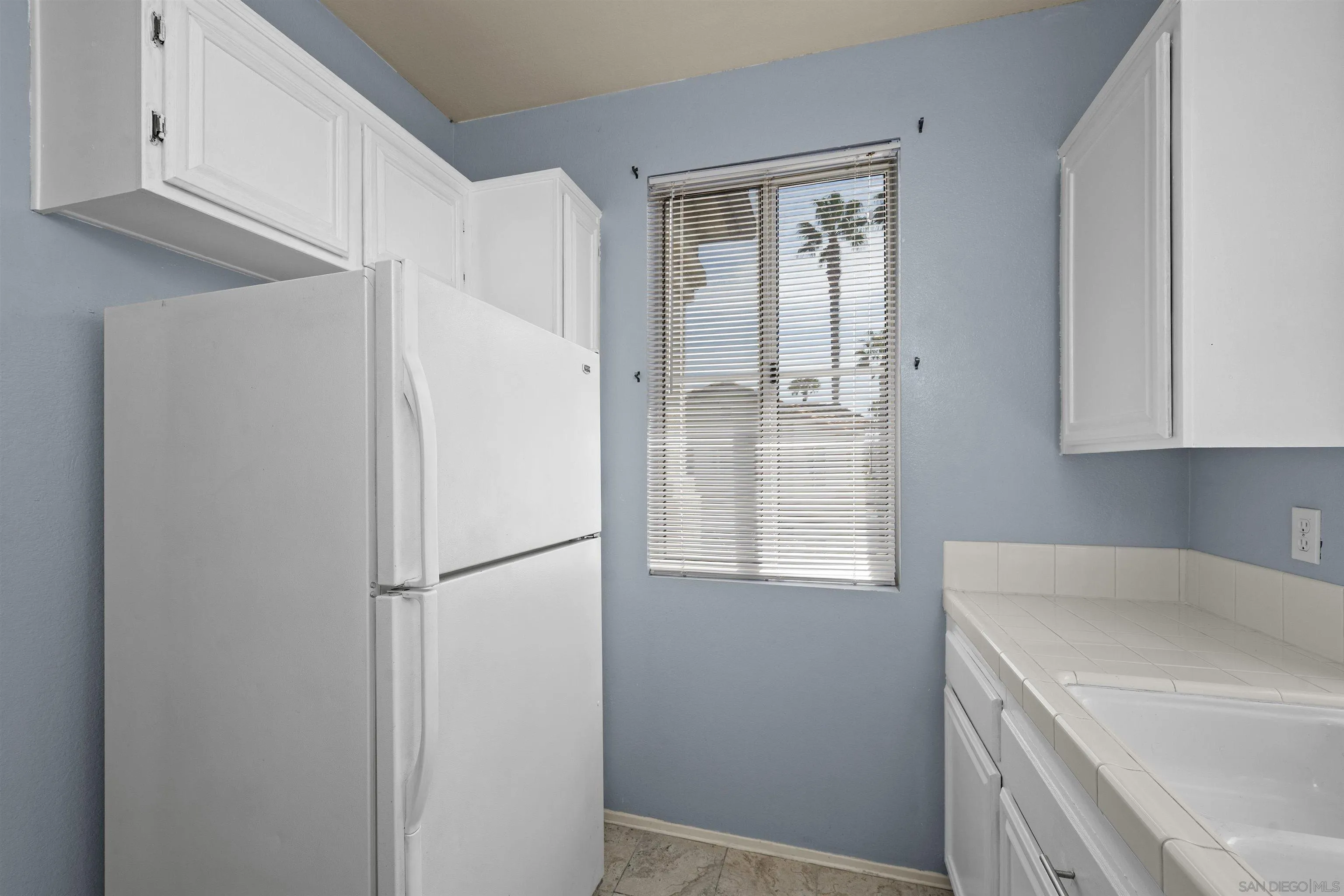 https://cdn.realtyfeed.com/cdn/127/260022615/75b96ad40ce490a2109b3146d7901f07.webp
