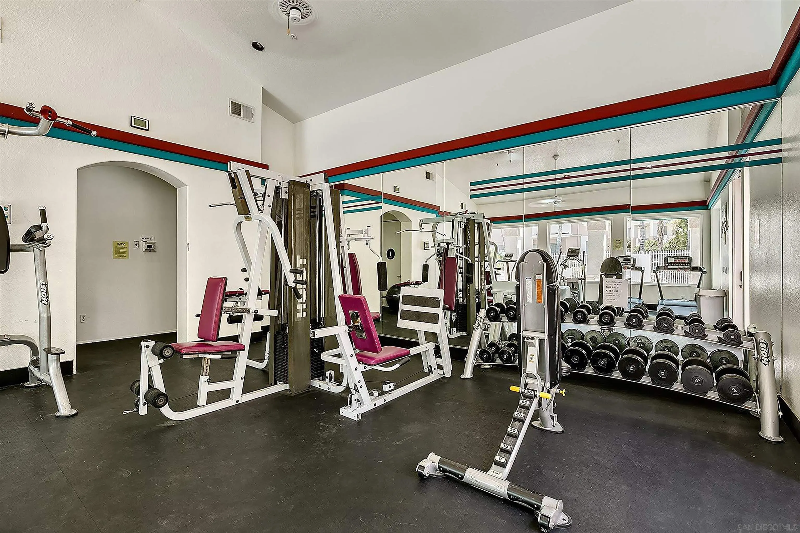 https://cdn.realtyfeed.com/cdn/127/260022615/7dc56b495751cb51c4e5c72a01c8a9a0.webp