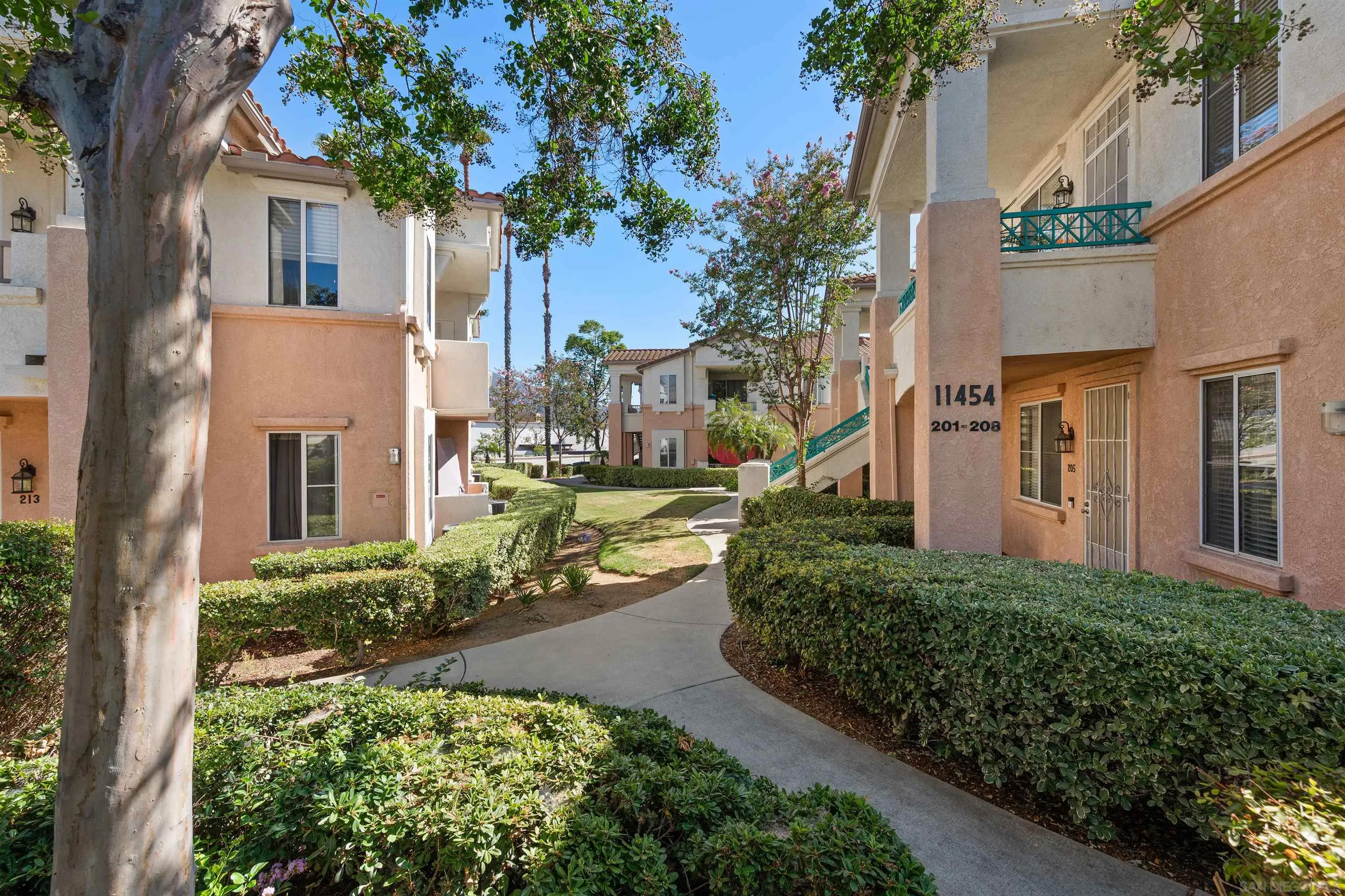 https://cdn.realtyfeed.com/cdn/127/260022615/b0b3cfed160c0132f7f9a5b28be79bf2.webp