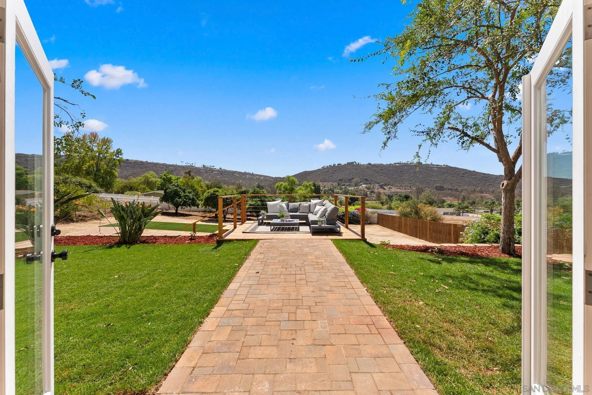 https://cdn.realtyfeed.com/cdn/127/260022616/cc7eed9c147eace798d940f188731fe9.webp