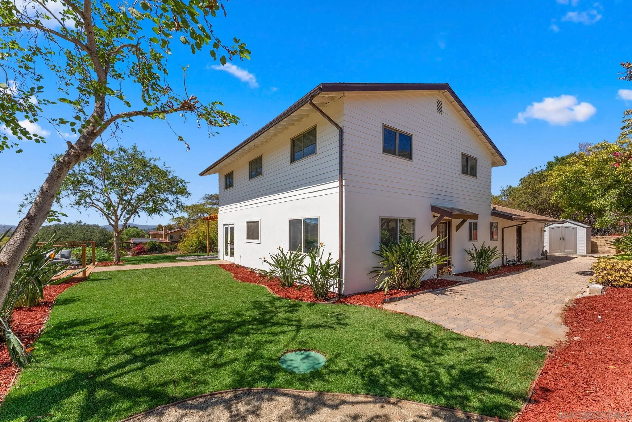 https://cdn.realtyfeed.com/cdn/127/260022616/cf5c05855395d992aa92a8692dd0e87f.webp