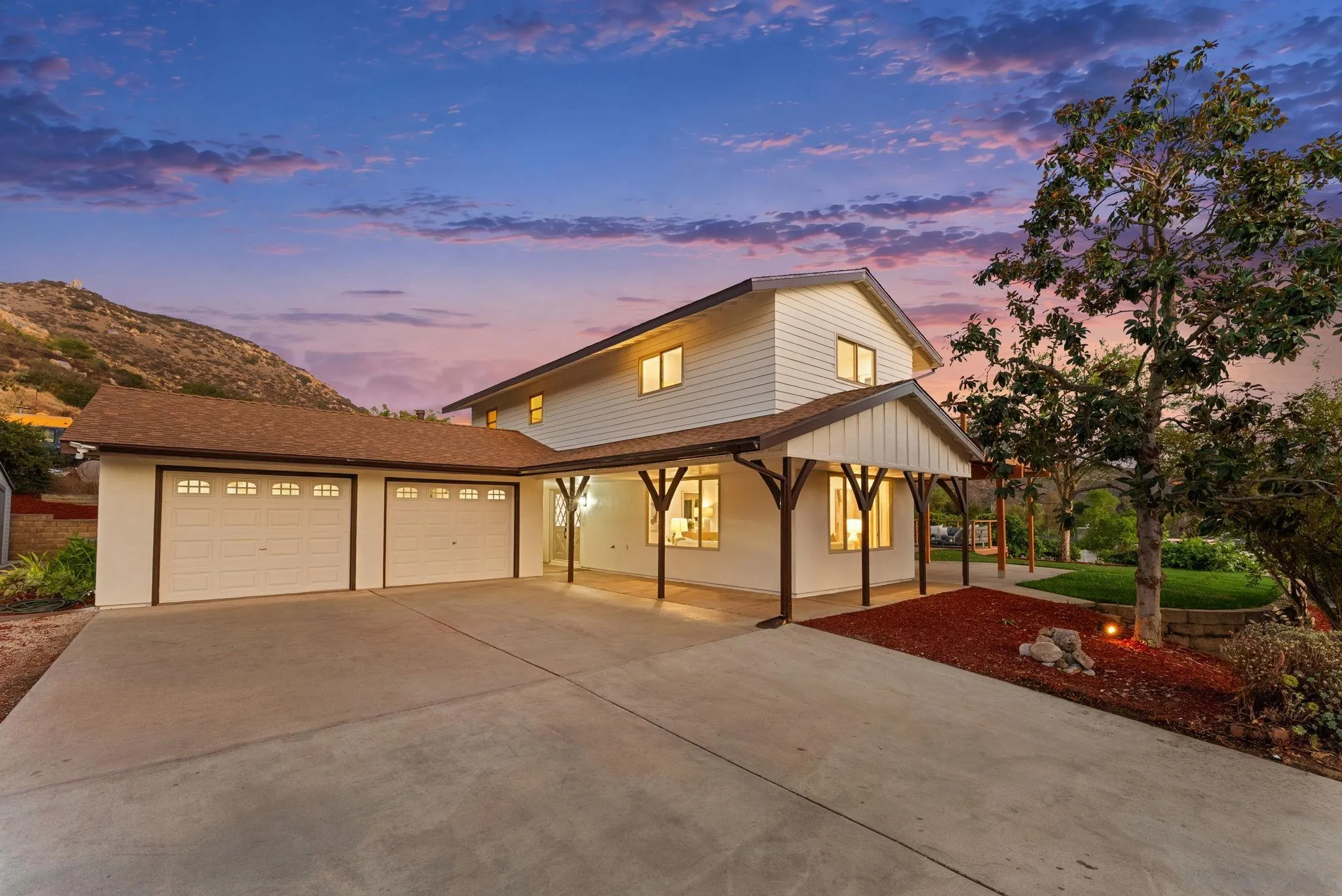 https://cdn.realtyfeed.com/cdn/127/260022616/d61095810f931896c50b32e2510144a8.webp