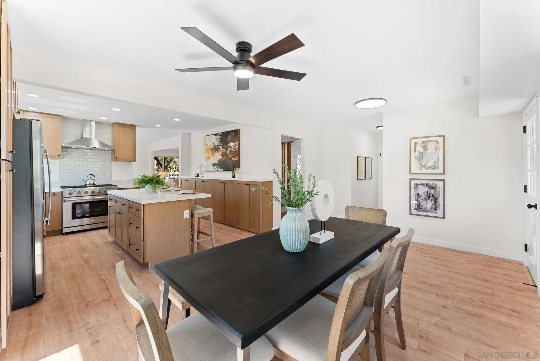 https://cdn.realtyfeed.com/cdn/127/260022616/e408332efbe929a2cb11ec0ca5c92e83.webp