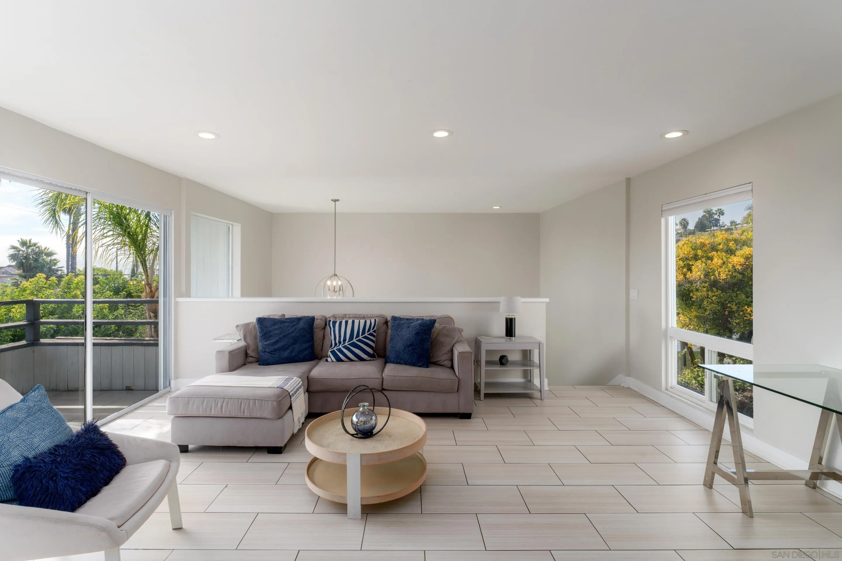 https://cdn.realtyfeed.com/cdn/127/260022619/01ee3eafa65f7a56ed6553caed76ebda.webp