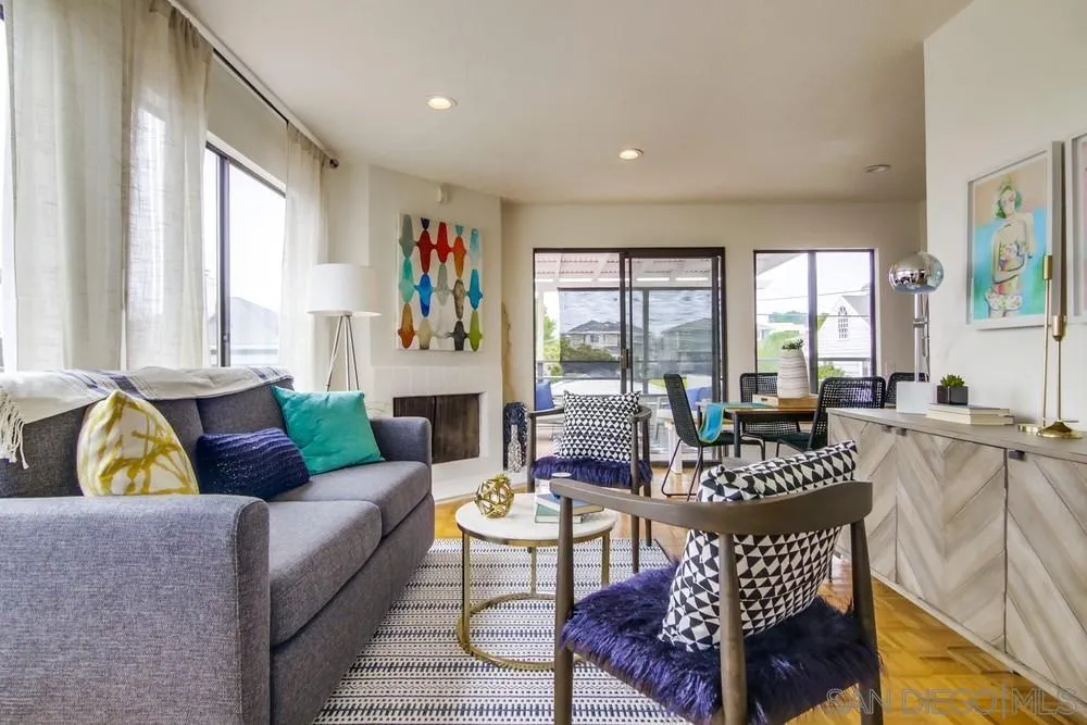 https://cdn.realtyfeed.com/cdn/127/260022619/1f142f73f37cae6f6f730f2d902c9c84.webp
