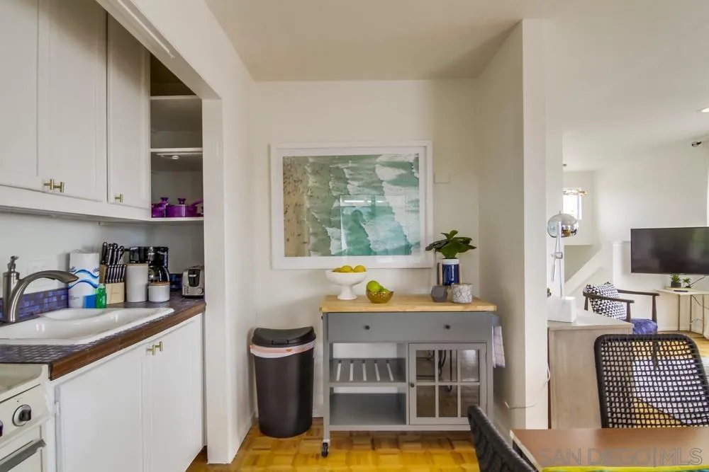 https://cdn.realtyfeed.com/cdn/127/260022619/34426f482b0040d6d0de897b2d493bab.webp