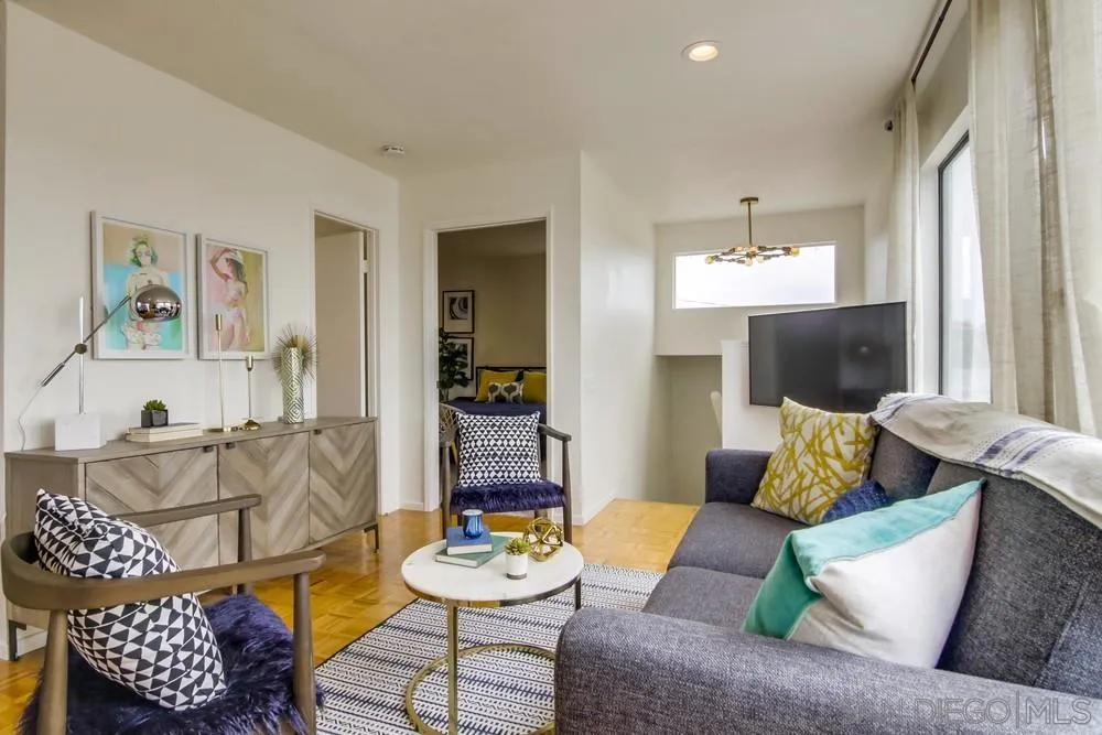 https://cdn.realtyfeed.com/cdn/127/260022619/a0875d7ce8caaa7f94603371f912dec0.webp
