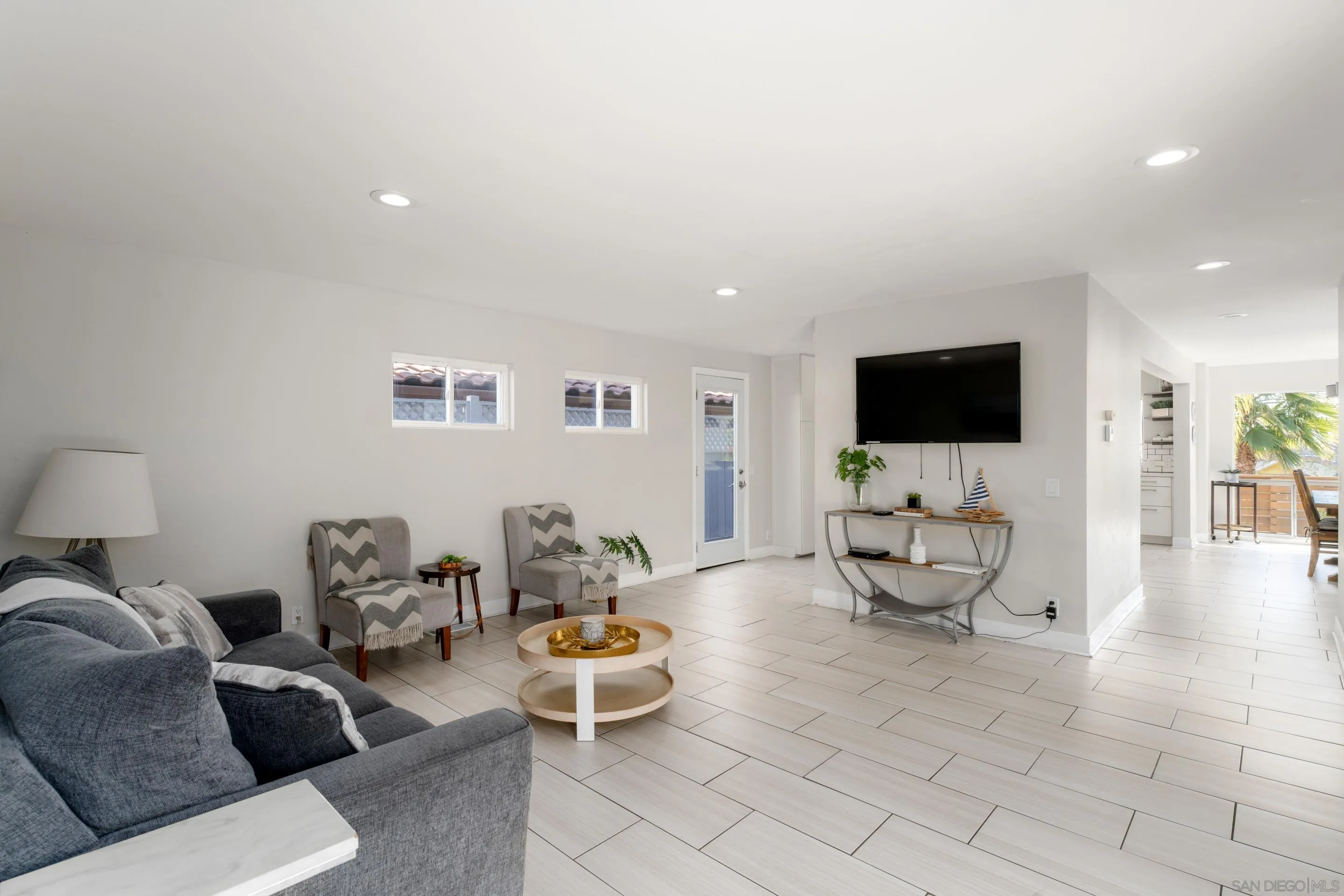 https://cdn.realtyfeed.com/cdn/127/260022619/a0c8a3a67a191a440f53174c1370538a.webp