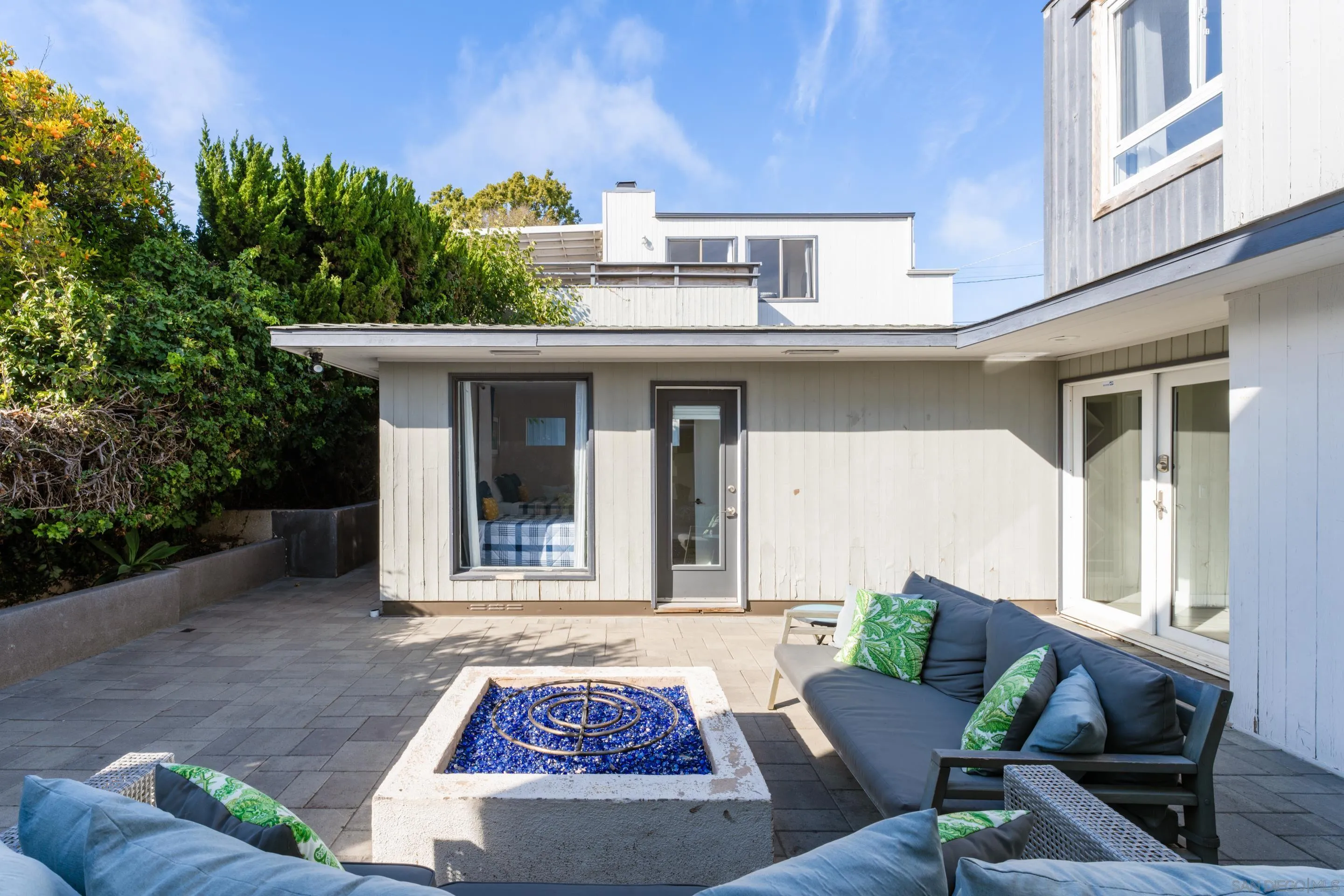 https://cdn.realtyfeed.com/cdn/127/260022619/a9927119c2f35bb1f6c9fcdc6de4bdfb.webp