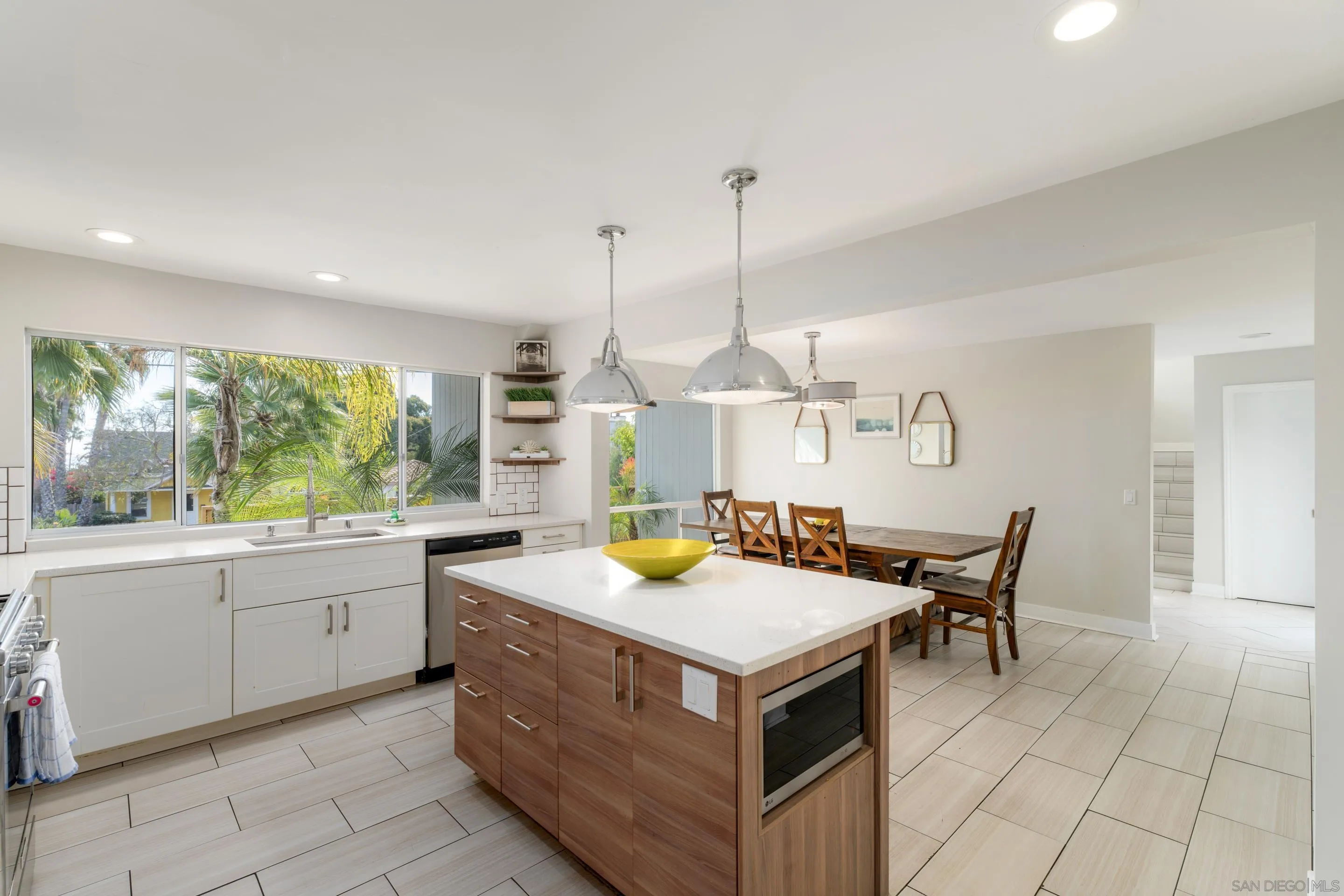 https://cdn.realtyfeed.com/cdn/127/260022619/c32baeefb504ffd8d97163b13aaebb6d.webp