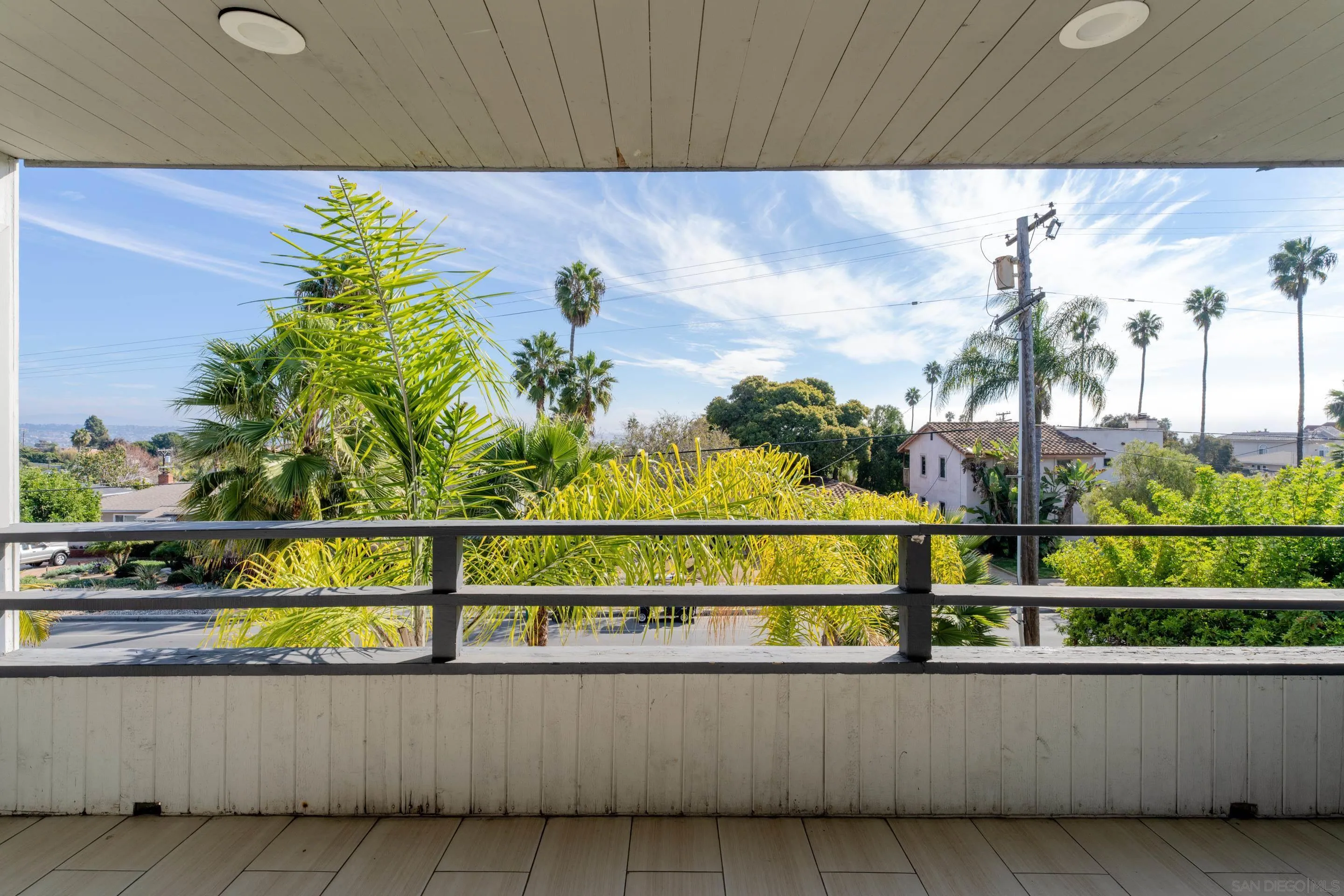 https://cdn.realtyfeed.com/cdn/127/260022619/d1f9428c22ccce85ddfd24f4f7caa153.webp