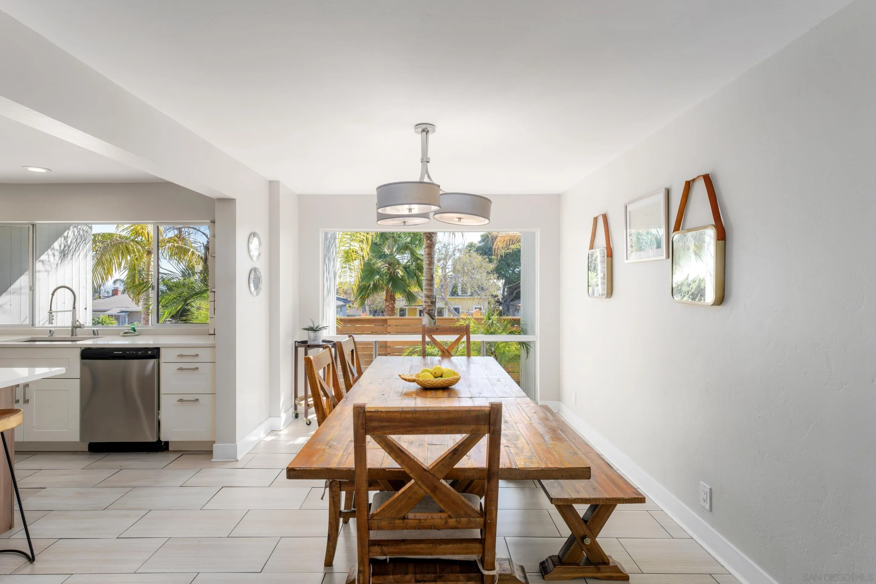 https://cdn.realtyfeed.com/cdn/127/260022619/decb1ec008a52a21418e71ab0476e6cd.webp