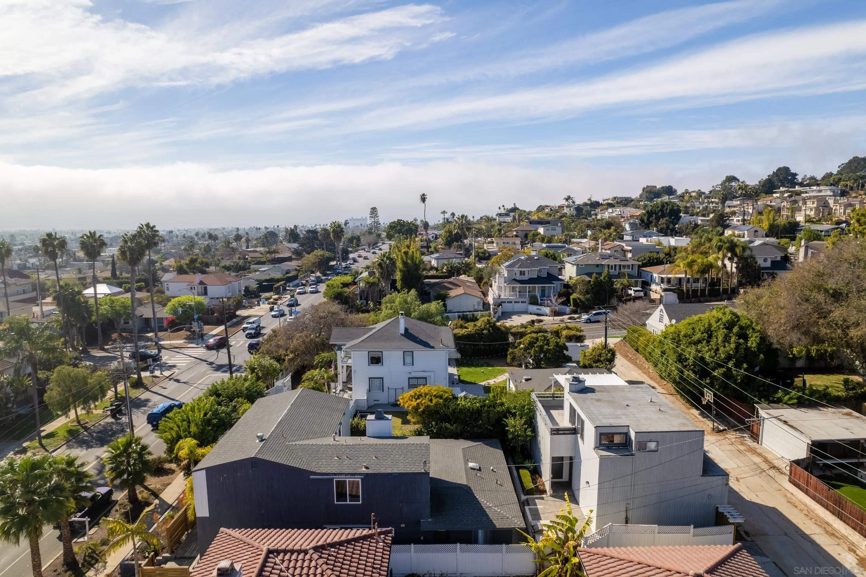 https://cdn.realtyfeed.com/cdn/127/260022619/e09f8f8d589203f2eece22d7e35a4987.webp