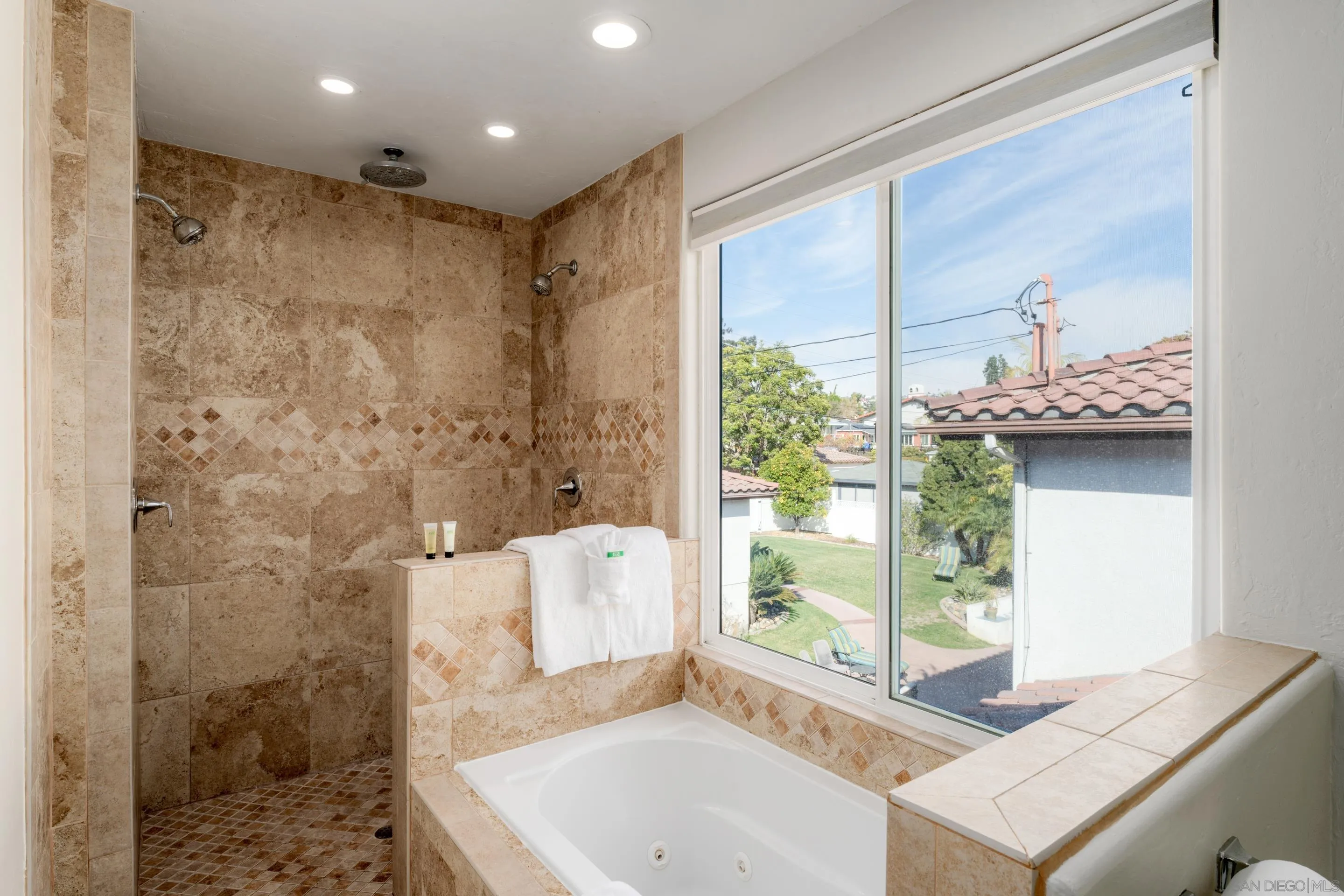 https://cdn.realtyfeed.com/cdn/127/260022619/e588fa8425c09a7886107ba21c56fd99.webp