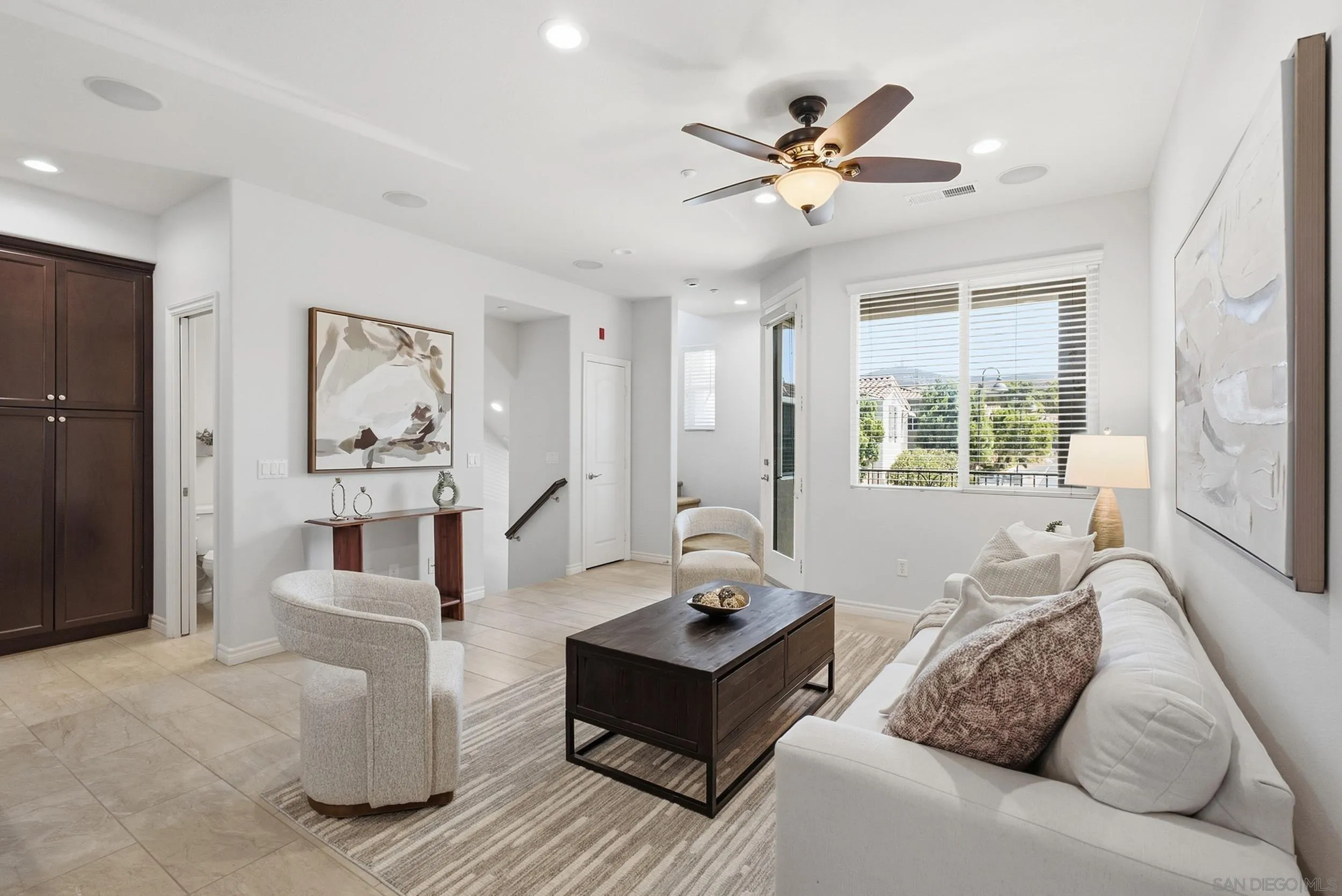 https://cdn.realtyfeed.com/cdn/127/260022620/2ee452686f0e2ecb36285816aa799269.webp