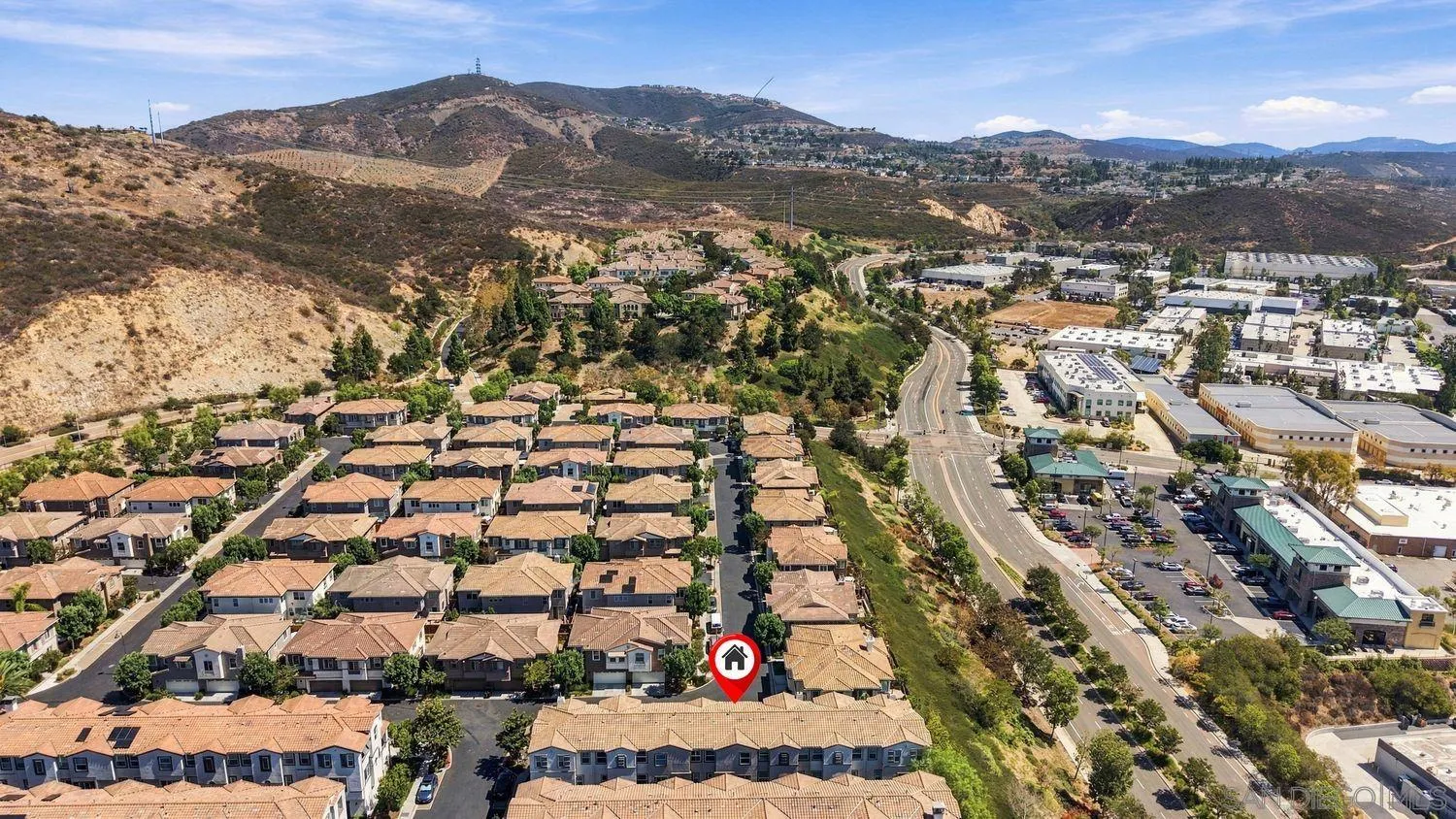https://cdn.realtyfeed.com/cdn/127/260022620/6629ef262c35b54494803384e5a9b689.webp