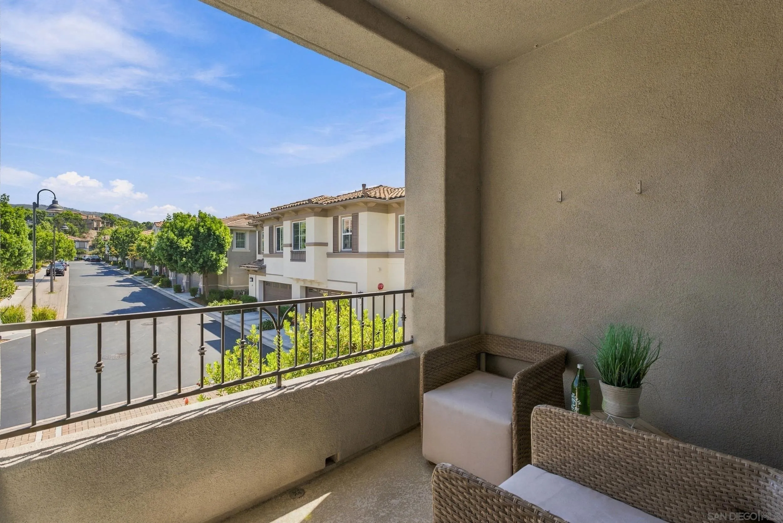 https://cdn.realtyfeed.com/cdn/127/260022620/8fb164ce3bfc99c27b97544af7a6a8bd.webp