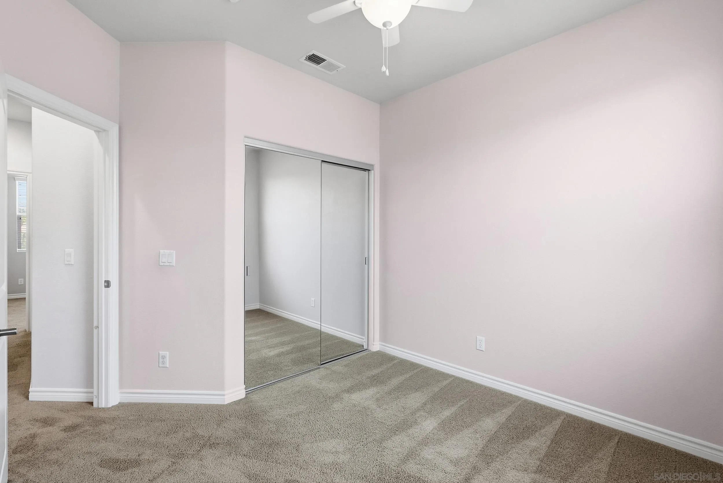 https://cdn.realtyfeed.com/cdn/127/260022620/9ba4bfdf2c5fc9f053050e1dafe5da71.webp