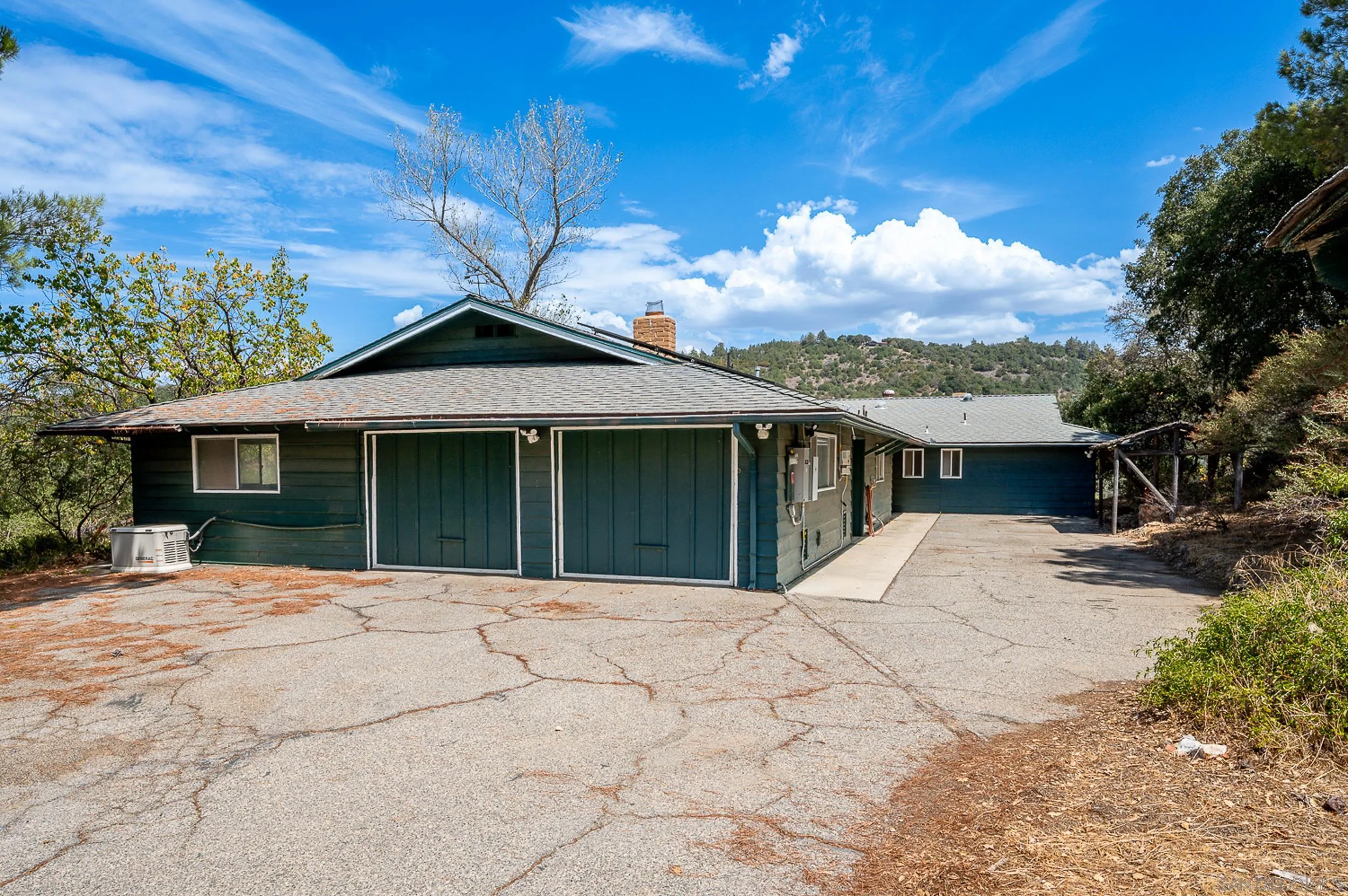 https://cdn.realtyfeed.com/cdn/127/260022621/51f6c8369c6d6e5e6f1f26ee792a4c7a.webp