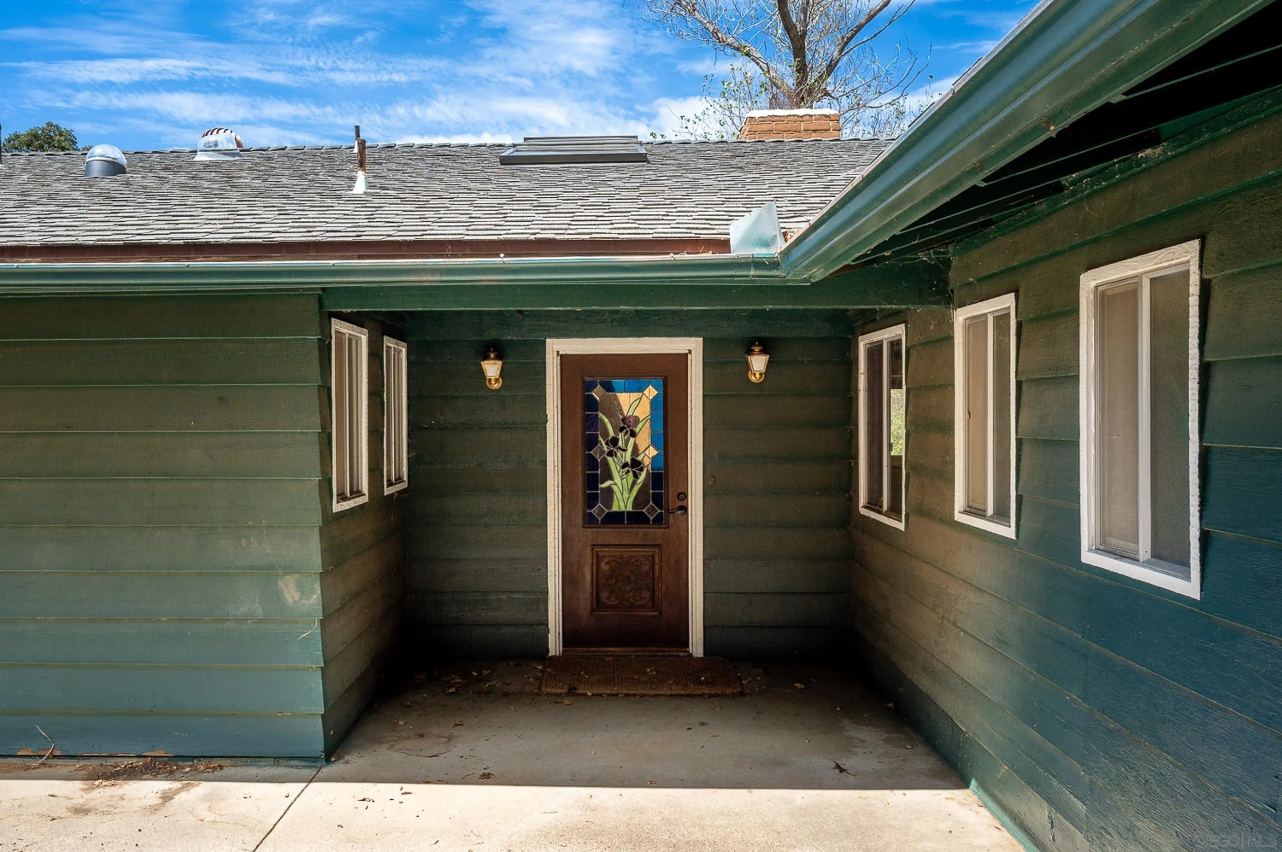 https://cdn.realtyfeed.com/cdn/127/260022621/7d0b2163a3240995e811ae900aee403a.webp