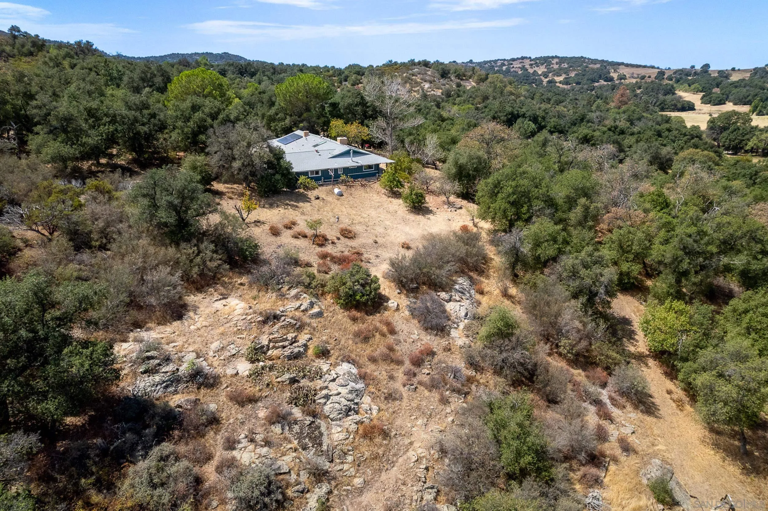 https://cdn.realtyfeed.com/cdn/127/260022621/c925e2925da93de620b2467f903b405e.webp