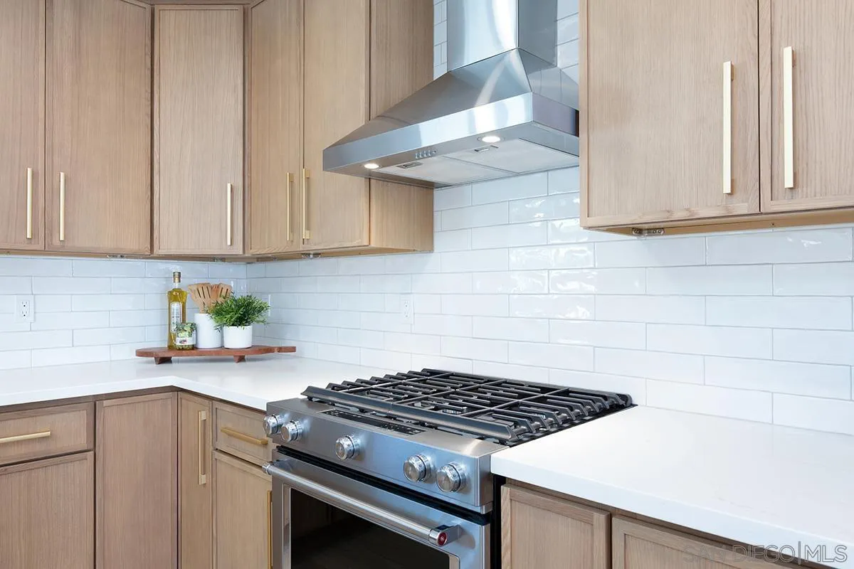 https://cdn.realtyfeed.com/cdn/127/260022624/87aea3a0c0653d88f0bd9a3ad3bf9b44.webp