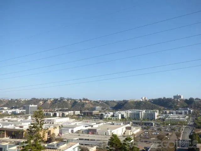 https://cdn.realtyfeed.com/cdn/127/260022625/5e4d1e845e1b4bef925dcdd19a1bfb01.webp