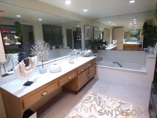 https://cdn.realtyfeed.com/cdn/127/260022625/a240a3d5dc263fe290901aa1361ad80a.webp
