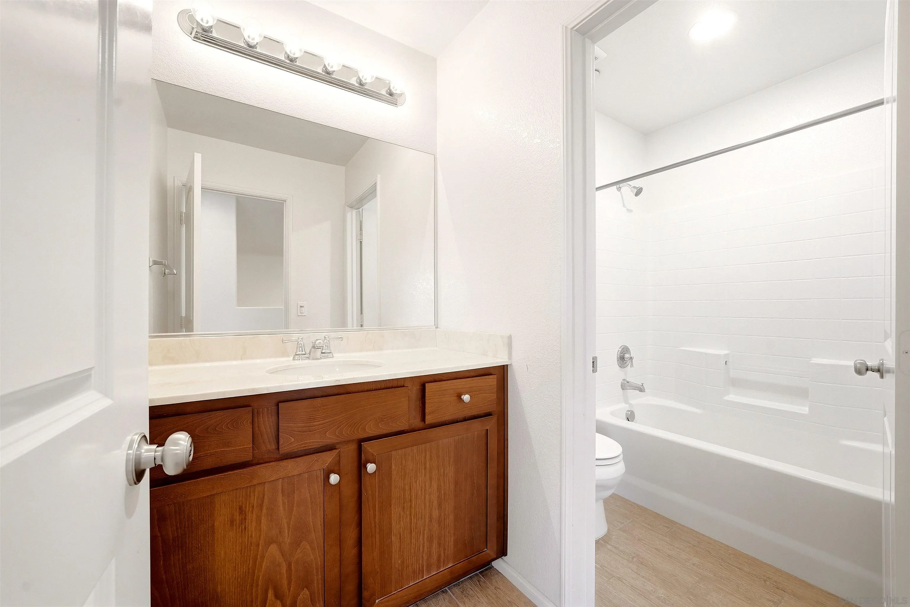 https://cdn.realtyfeed.com/cdn/127/260022626/14820a665c70156f76f5ebc450ff8687.webp