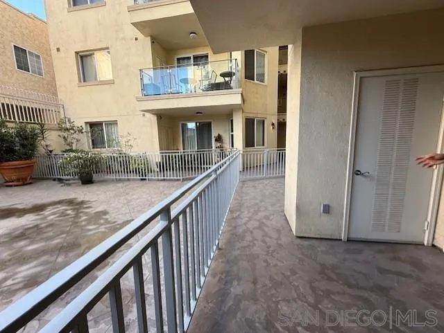https://cdn.realtyfeed.com/cdn/127/260022628/bbe7b8b1e5a3f3eb96496df85296d612.webp