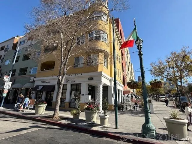 https://cdn.realtyfeed.com/cdn/127/260022628/bdba0c860145b0fc7f68f7399afa6c56.webp