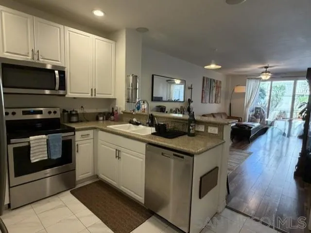https://cdn.realtyfeed.com/cdn/127/260022628/c145a1cc0a7252311a731d12b60d8e28.webp