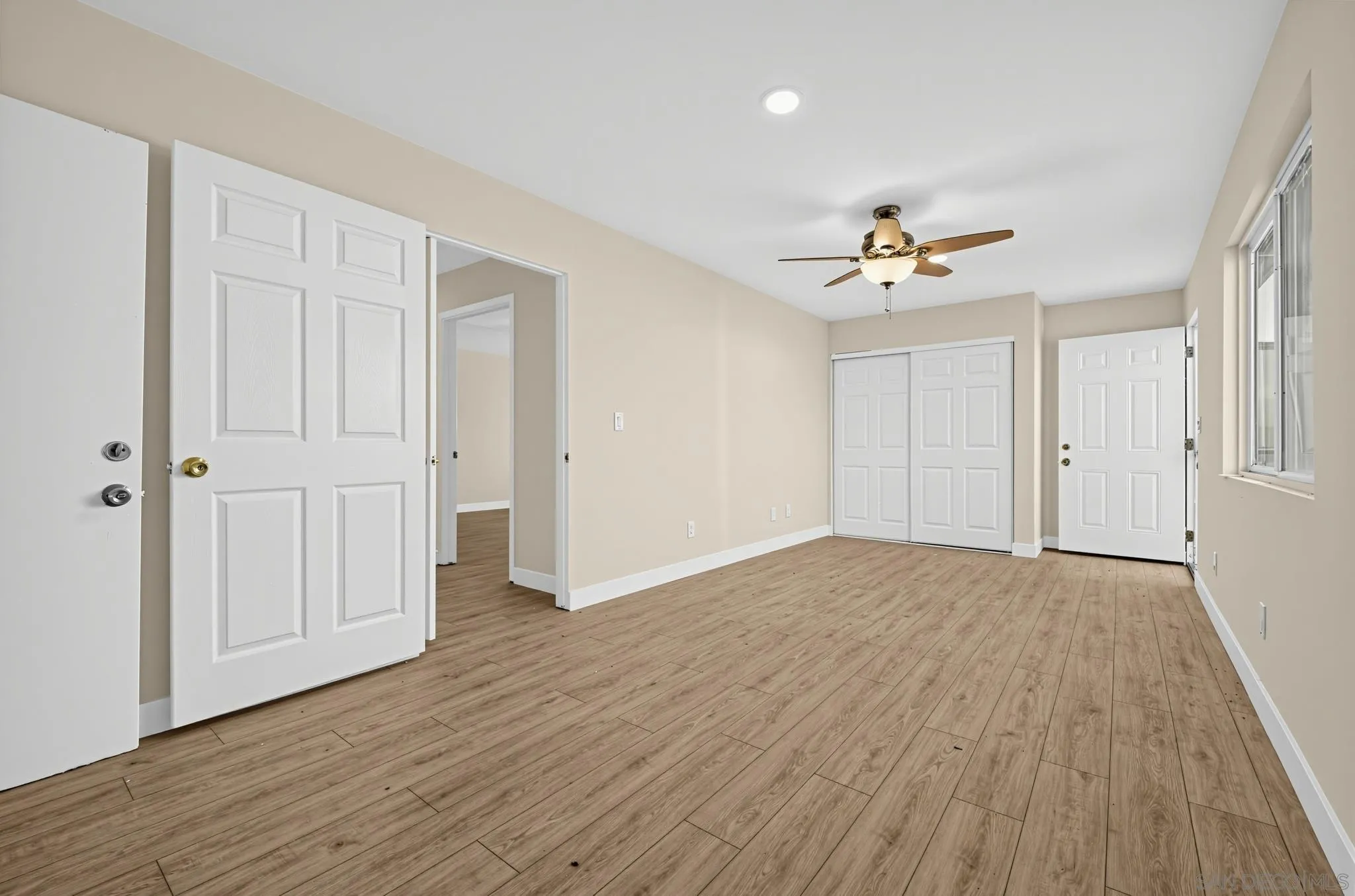 https://cdn.realtyfeed.com/cdn/127/260022632/91582de83e5e4084511339b4831eee87.webp