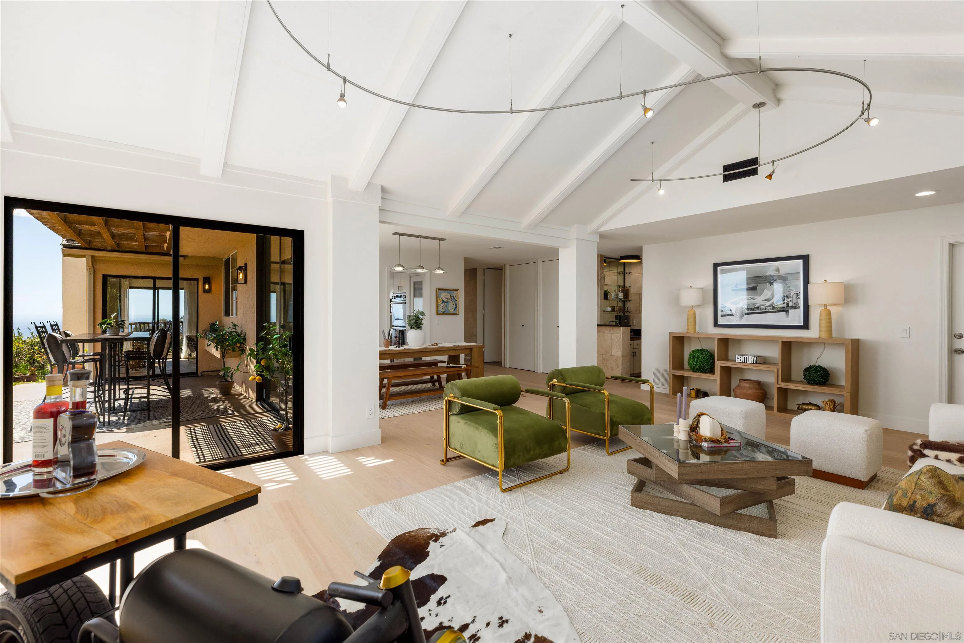 https://cdn.realtyfeed.com/cdn/127/260022635/2511a6a9260bb32bb06a1f0cde5dc746.webp