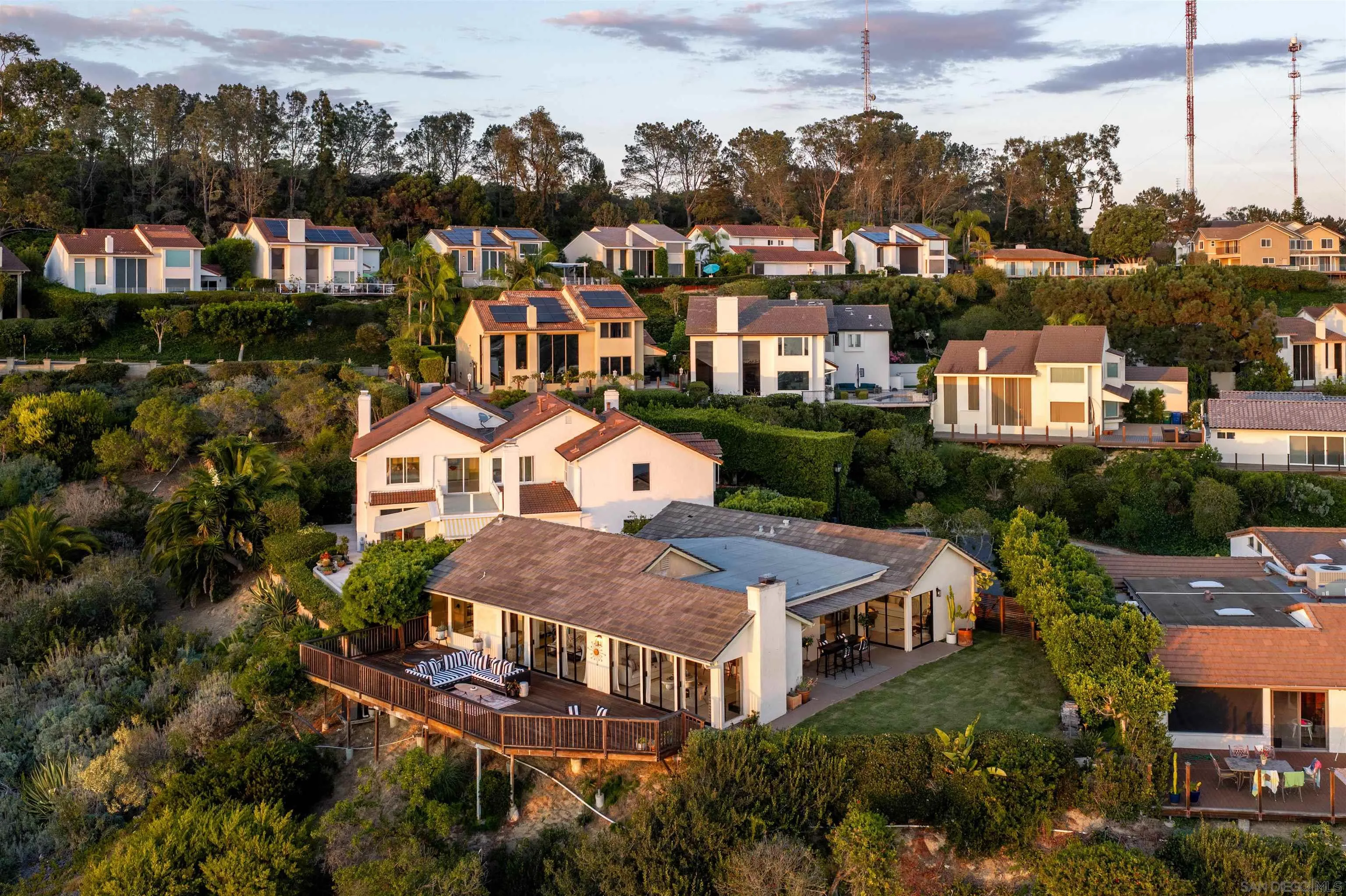 https://cdn.realtyfeed.com/cdn/127/260022635/5127ab4d28b24e2c0ca77d9a8428659e.webp