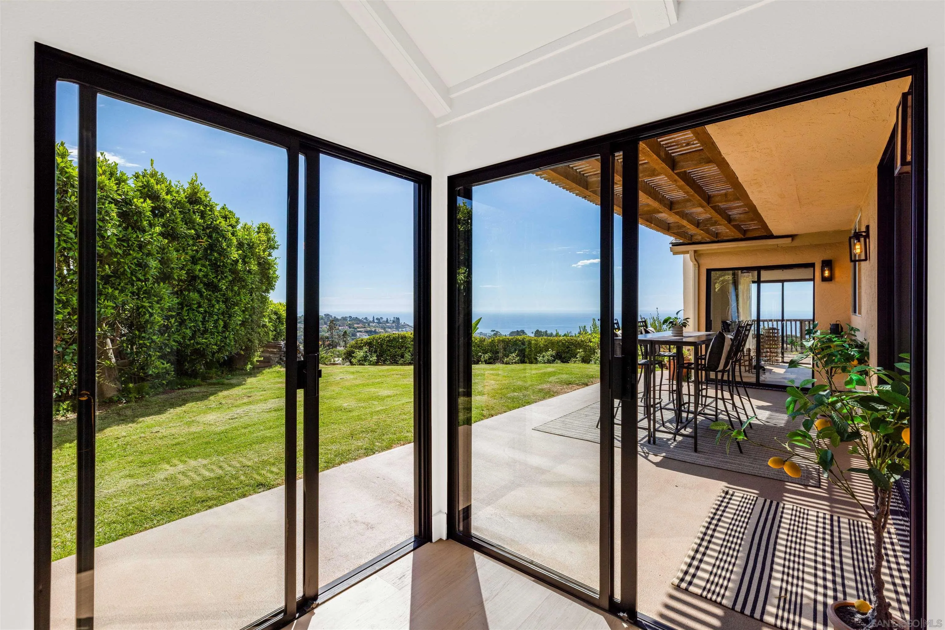 https://cdn.realtyfeed.com/cdn/127/260022635/9be22b691178d22030600245bf231f55.webp