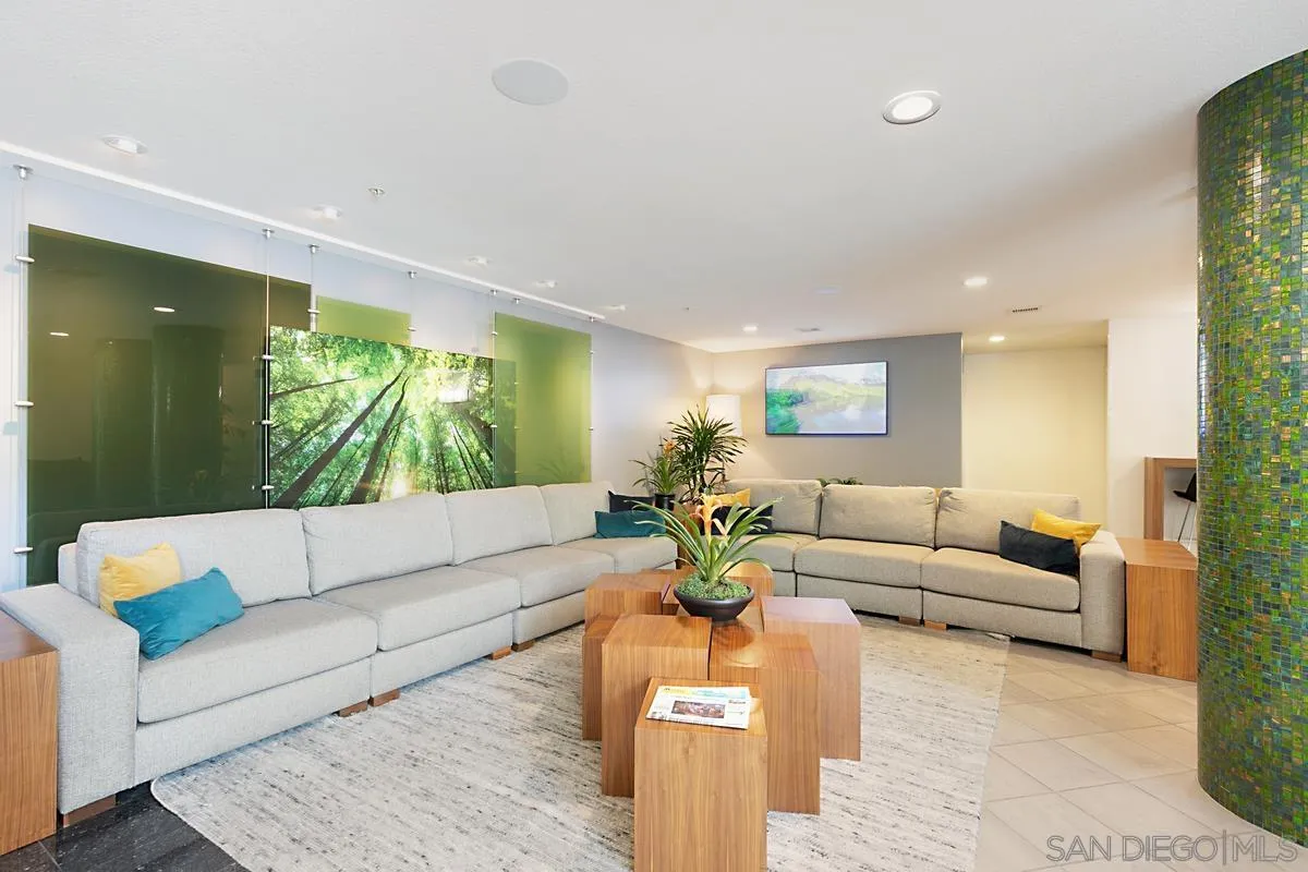 https://cdn.realtyfeed.com/cdn/127/260022640/92be1ef68dccf2785bdb0e311e763724.webp