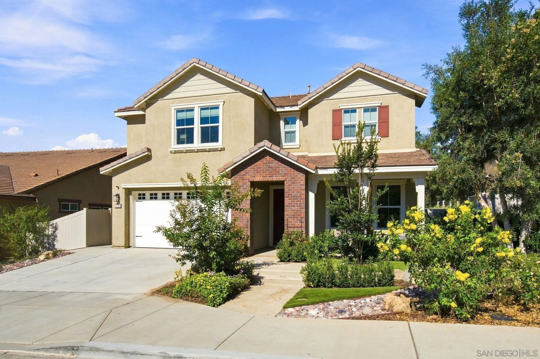 Fallbrook, CA 92028