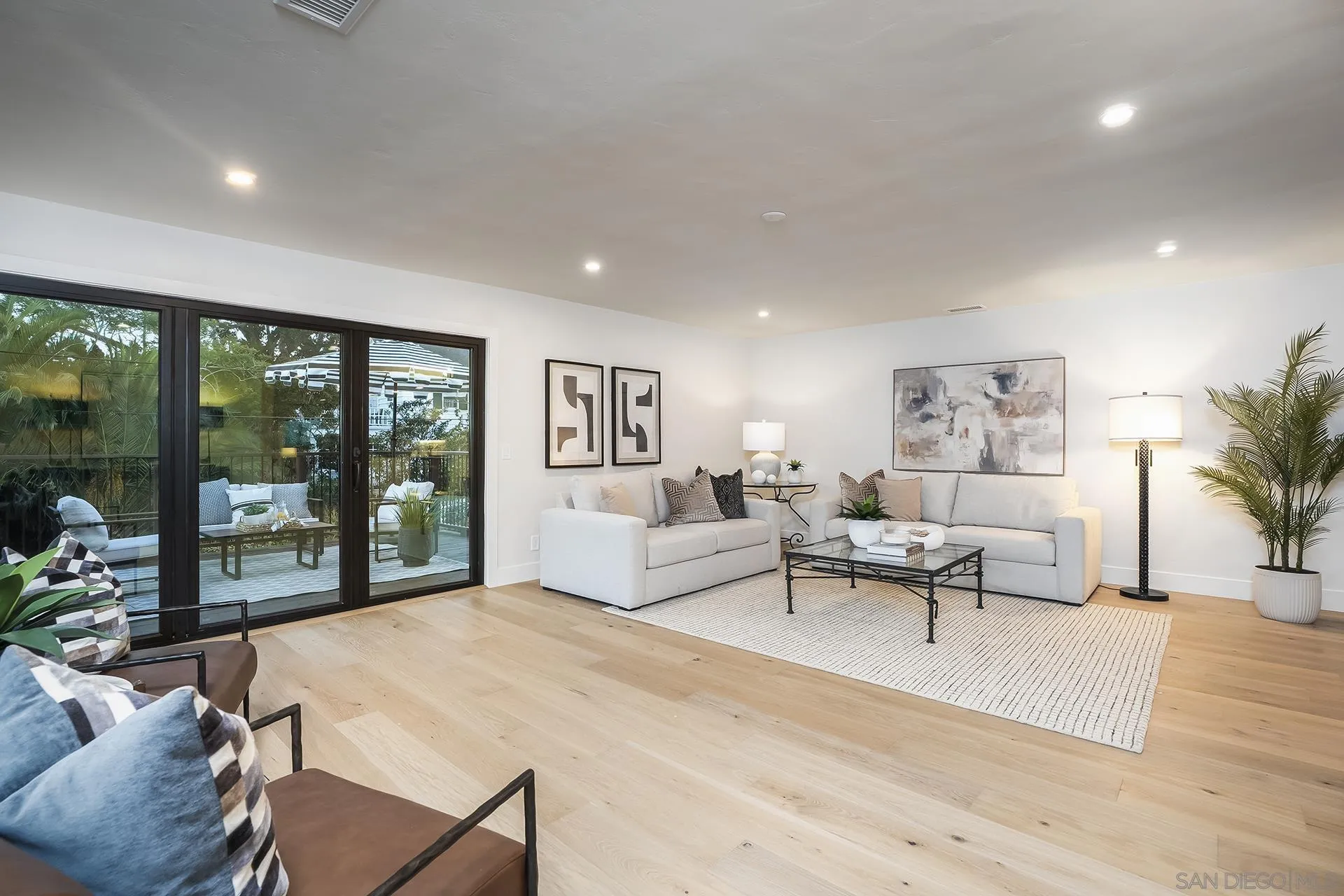 https://cdn.realtyfeed.com/cdn/127/260022660/87f101b6bb236d7b69a9602e0d26b7b6.webp
