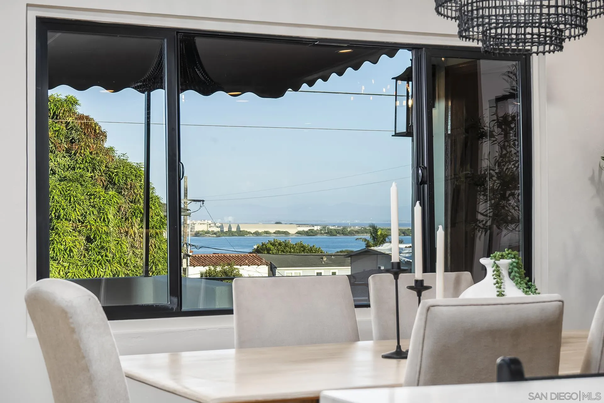 https://cdn.realtyfeed.com/cdn/127/260022660/bc4dde13eb8c1eeef6dbef2d351e5991.webp