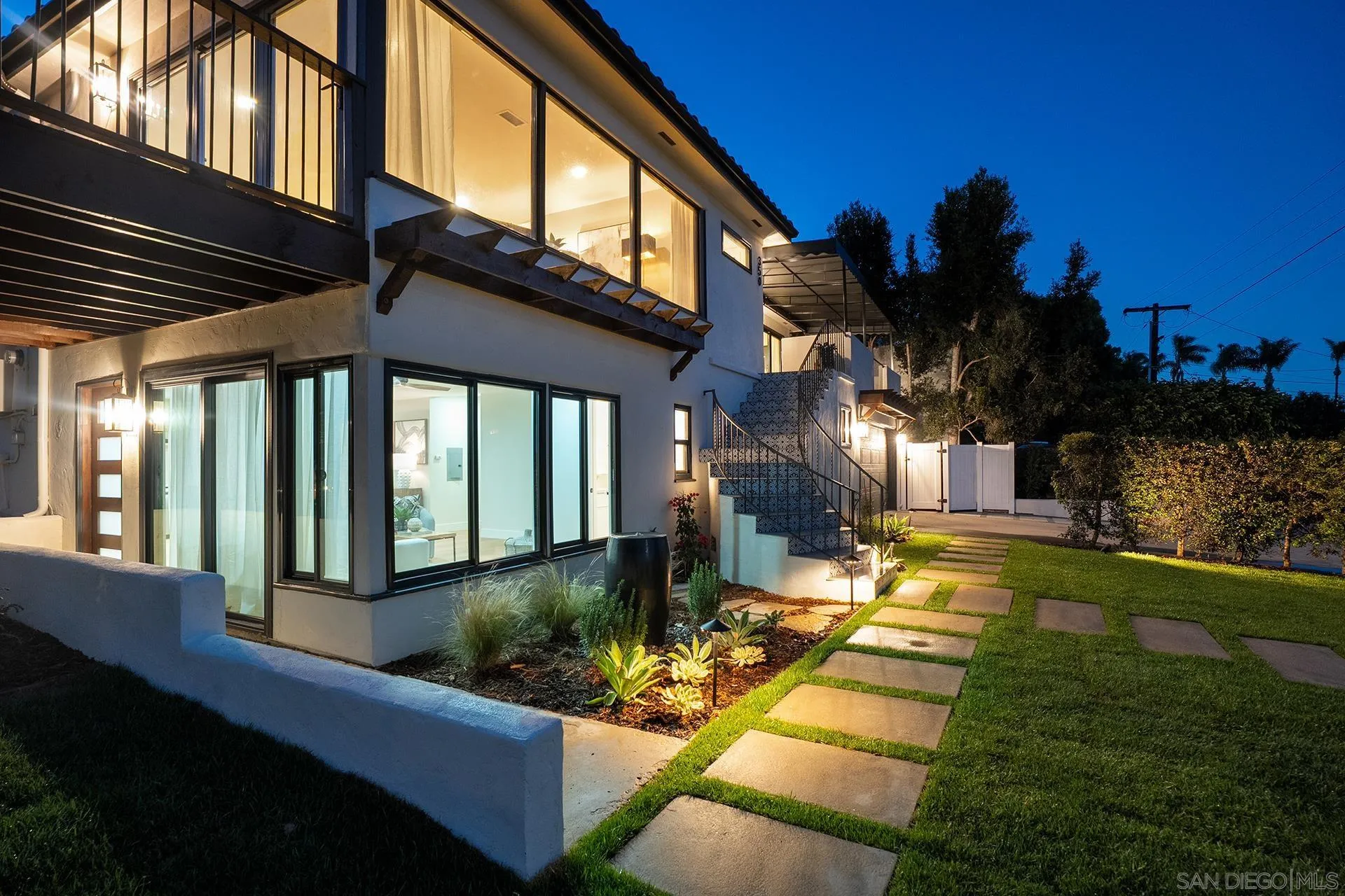 https://cdn.realtyfeed.com/cdn/127/260022660/c4d5581d3fdce9bae1475c9f41ba352f.webp
