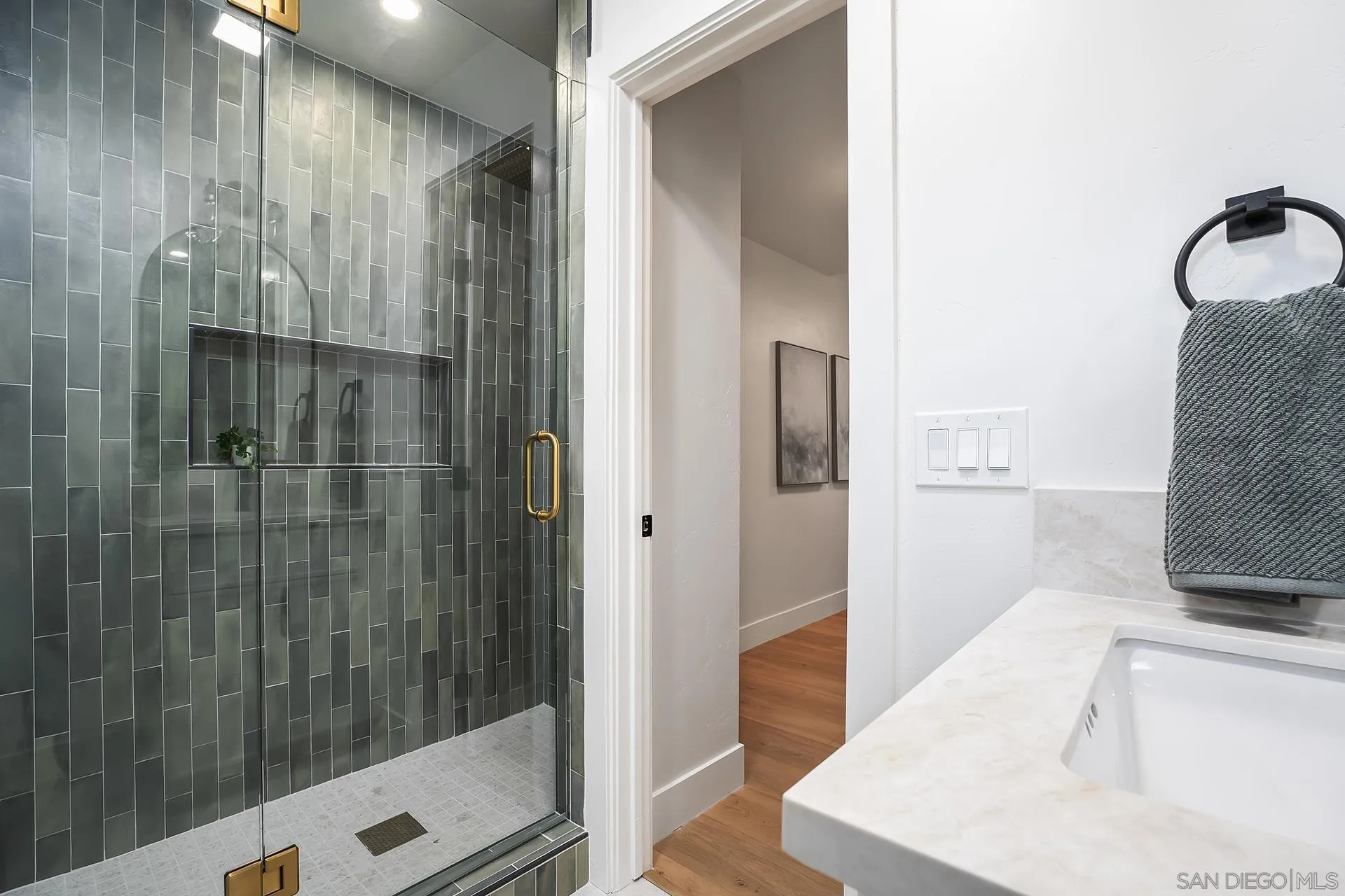 https://cdn.realtyfeed.com/cdn/127/260022660/f9325af0fb26f10958e730b0f242c4e8.webp