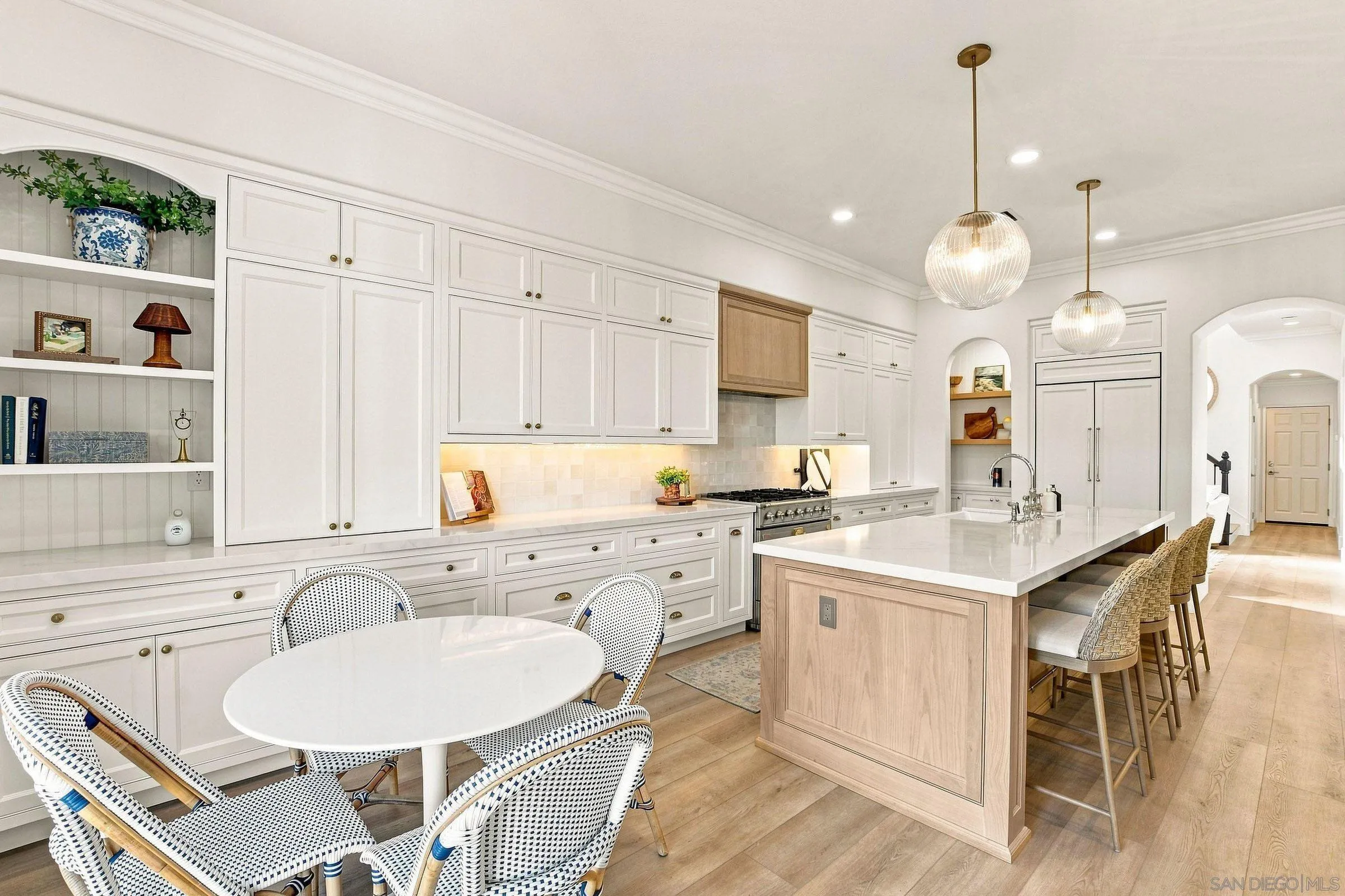 https://cdn.realtyfeed.com/cdn/127/260022666/5c21176fe1fe90bfd507126f9a869813.webp